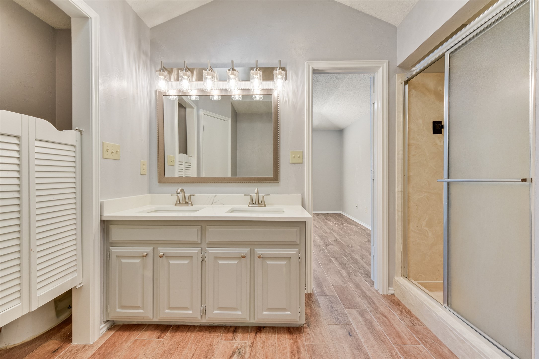 2801 Hickory Bend Drive