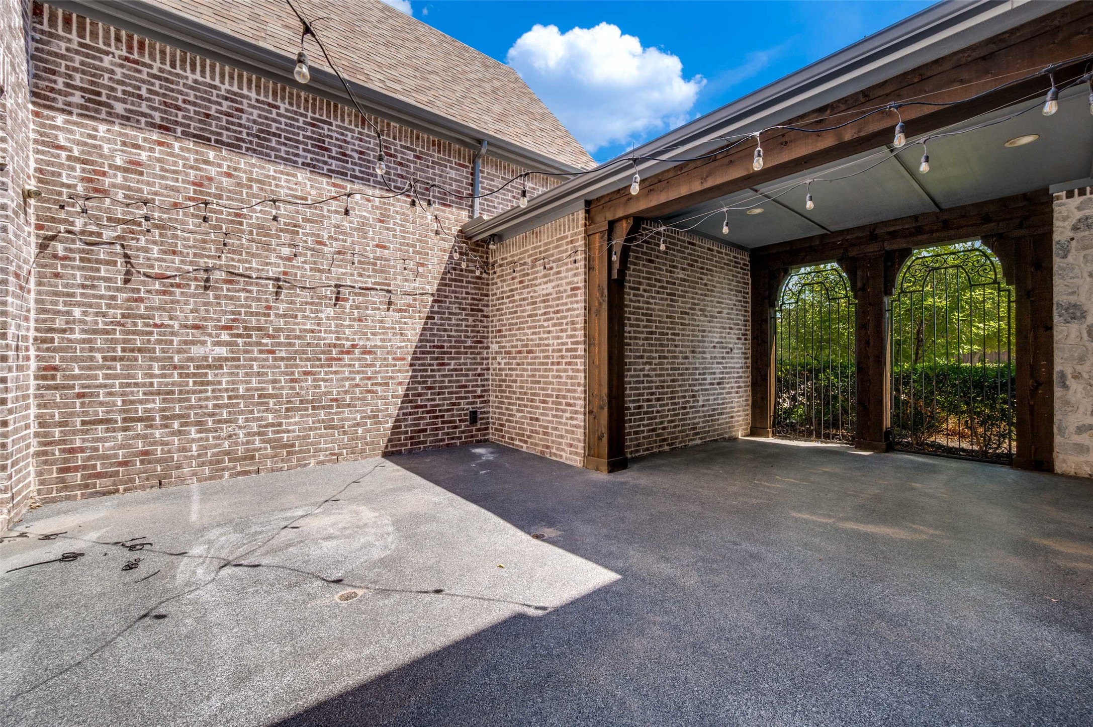 4540 Honeyvine Lane