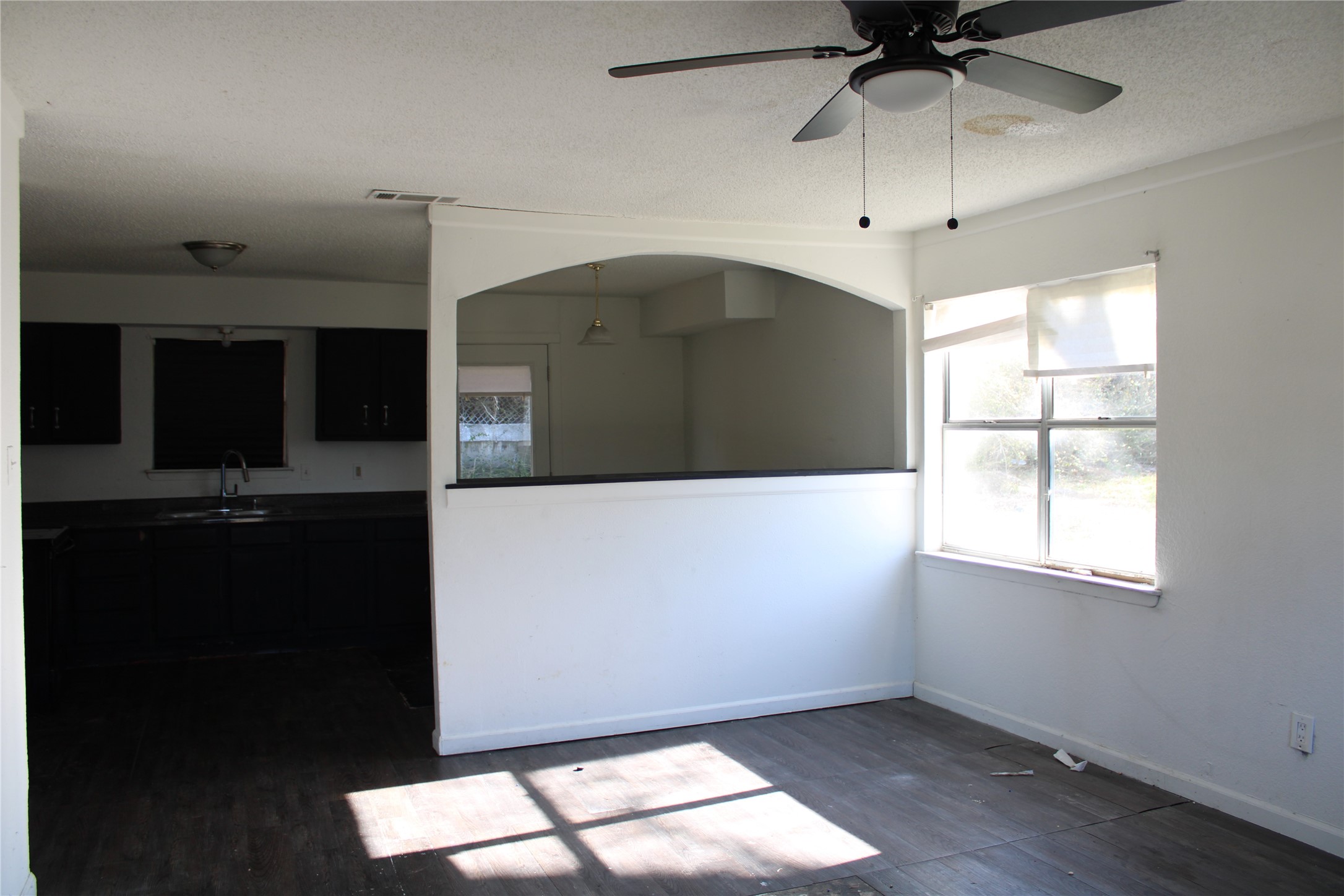 525 W Hickory Street