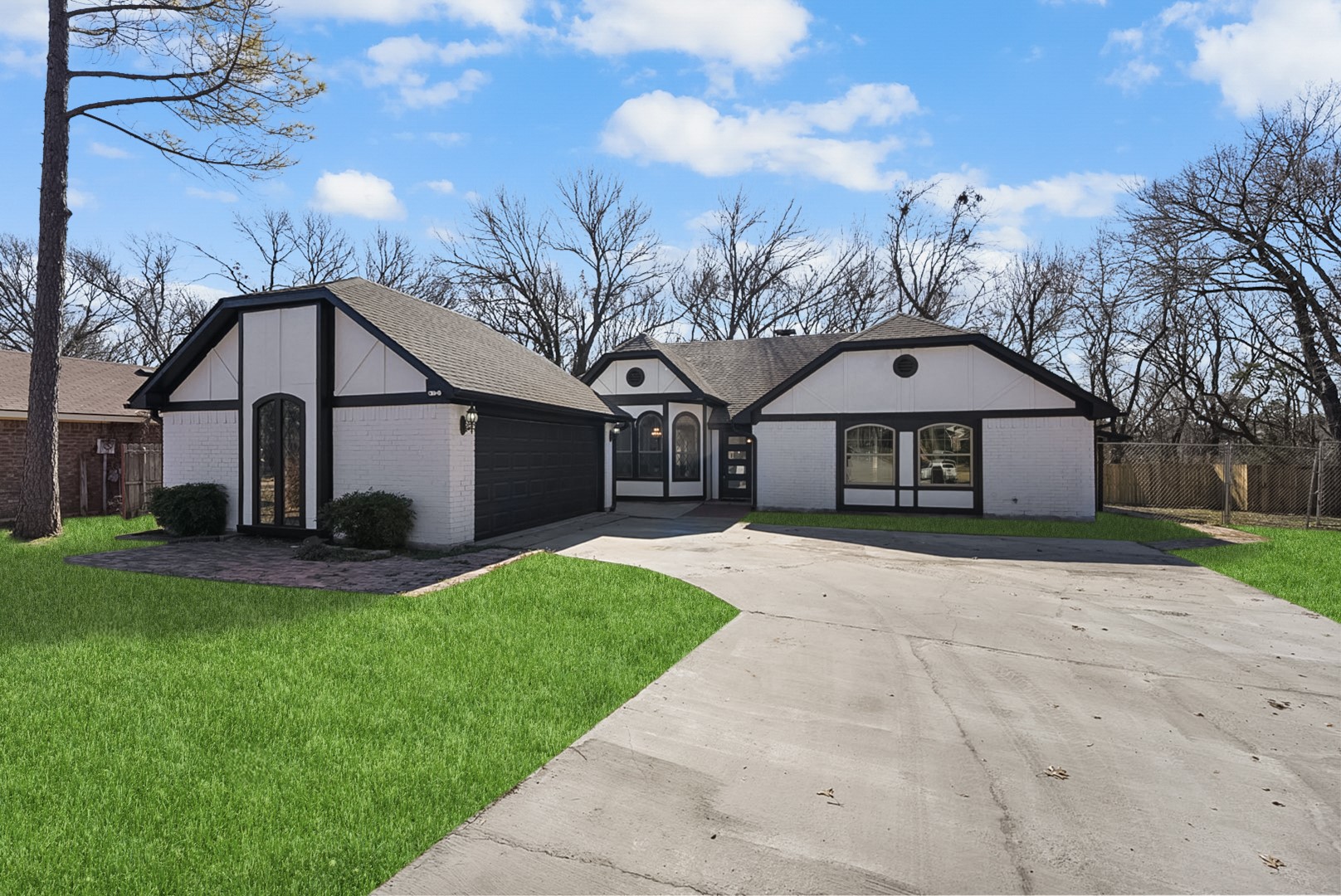 5202 Hollow Bend Lane