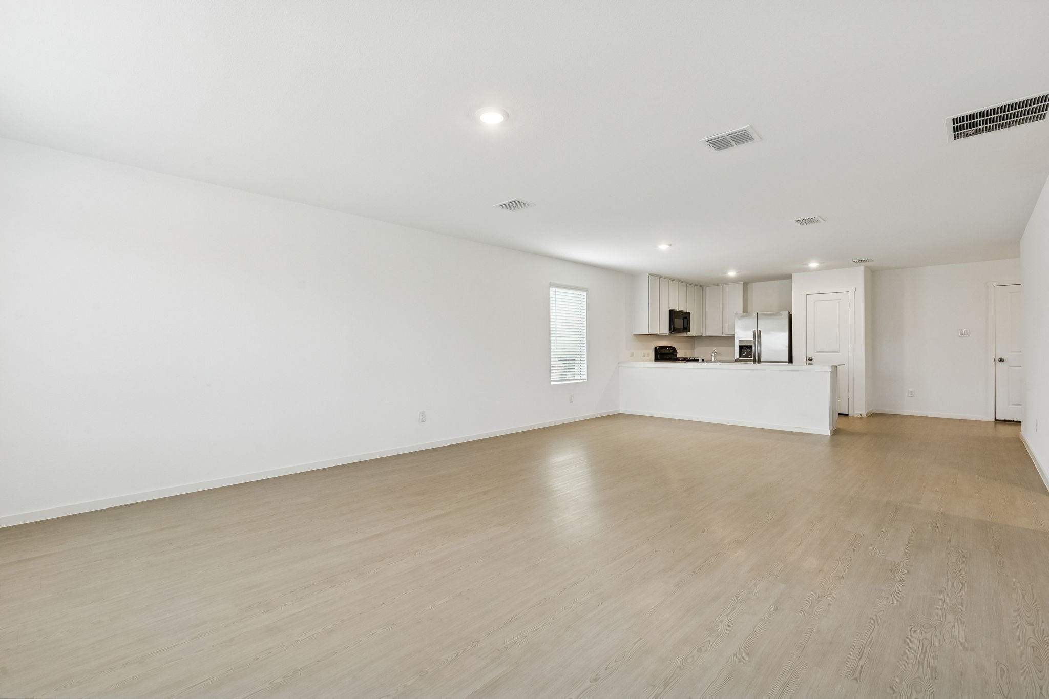 1825 KIWI Drive