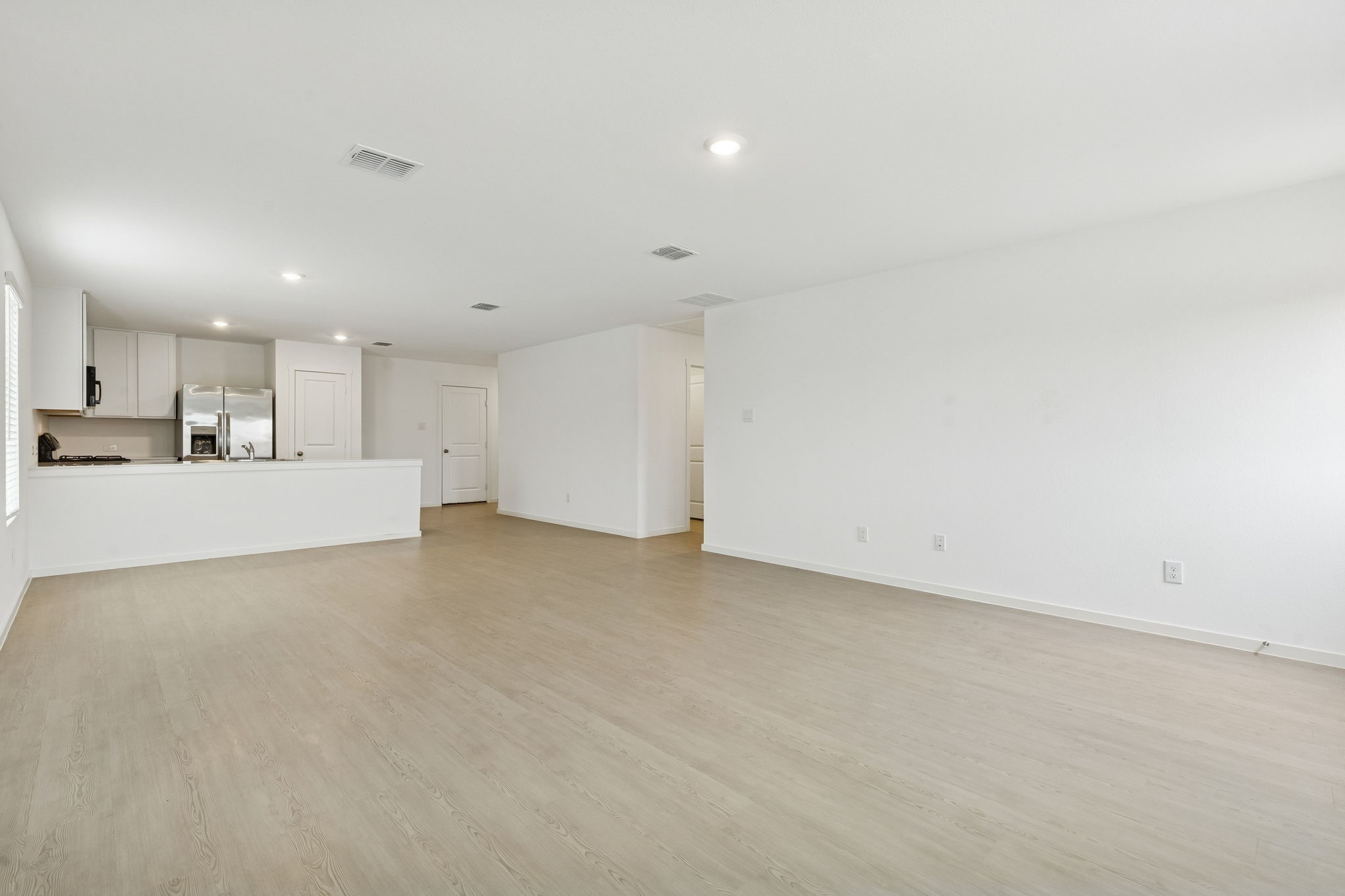 1825 KIWI Drive
