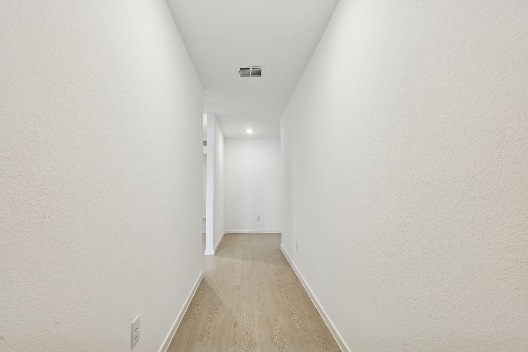 1825 KIWI Drive