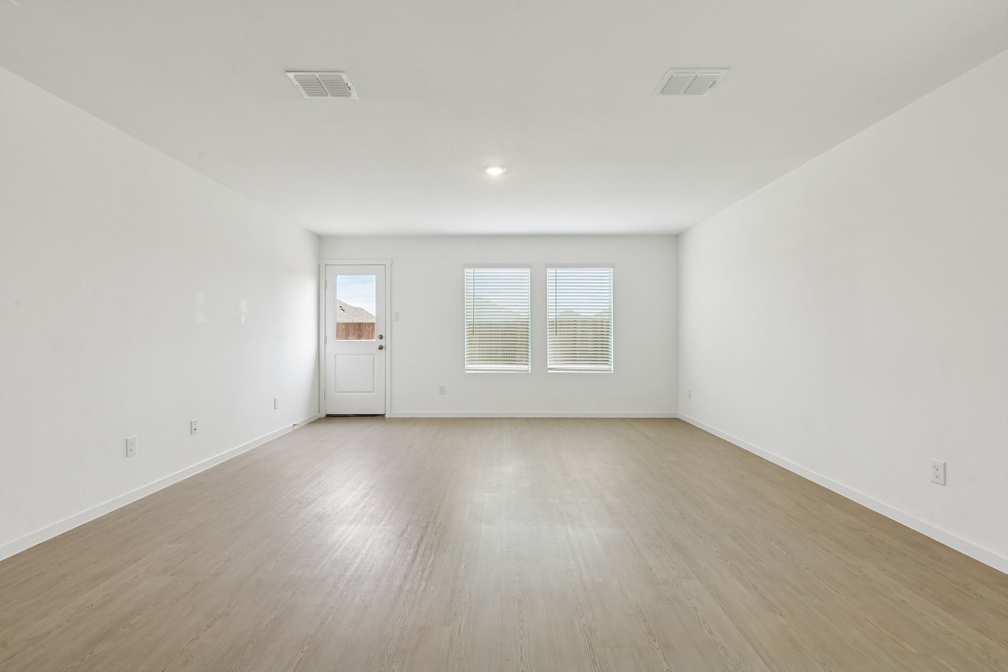 1825 KIWI Drive