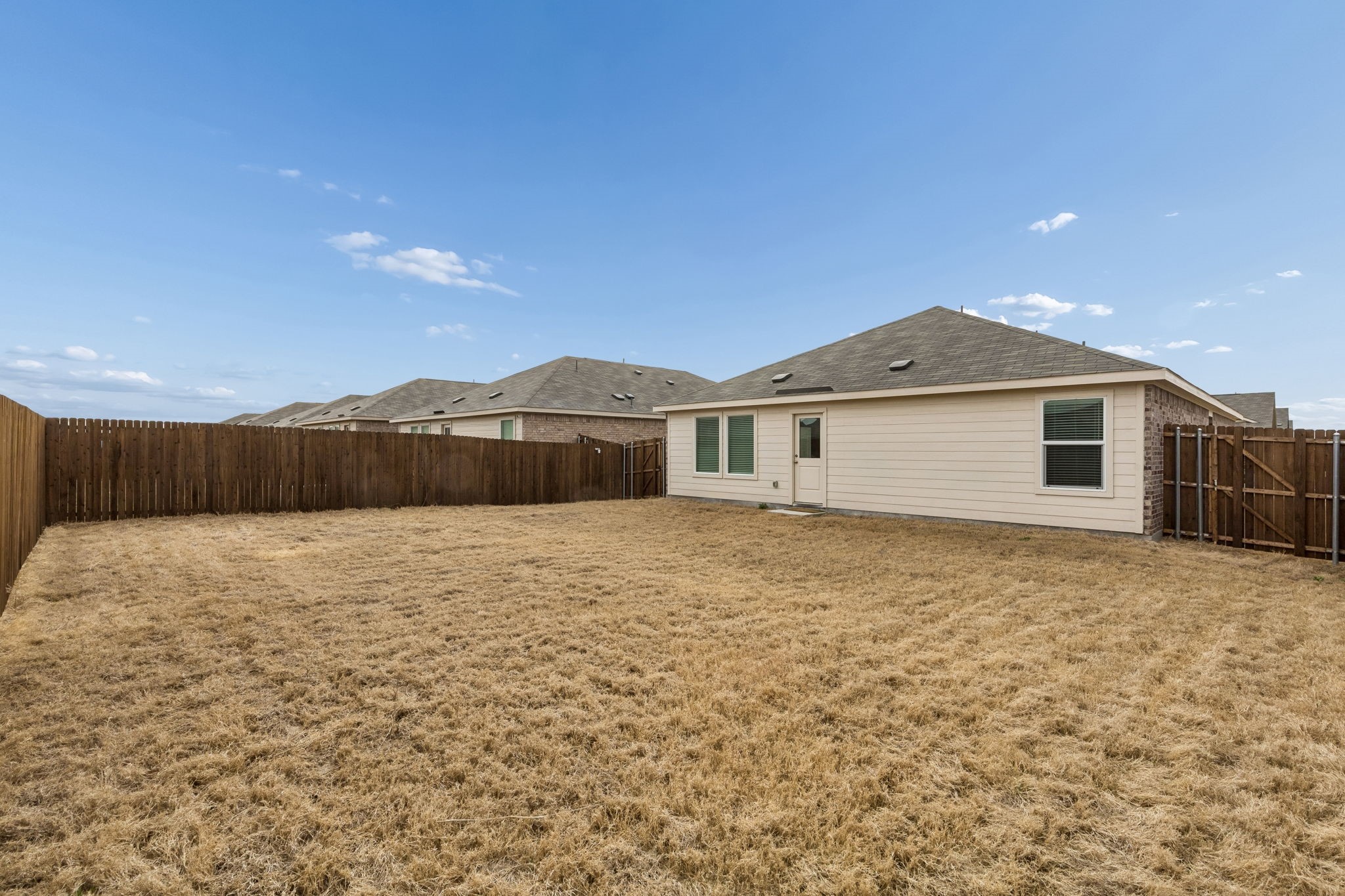1825 KIWI Drive