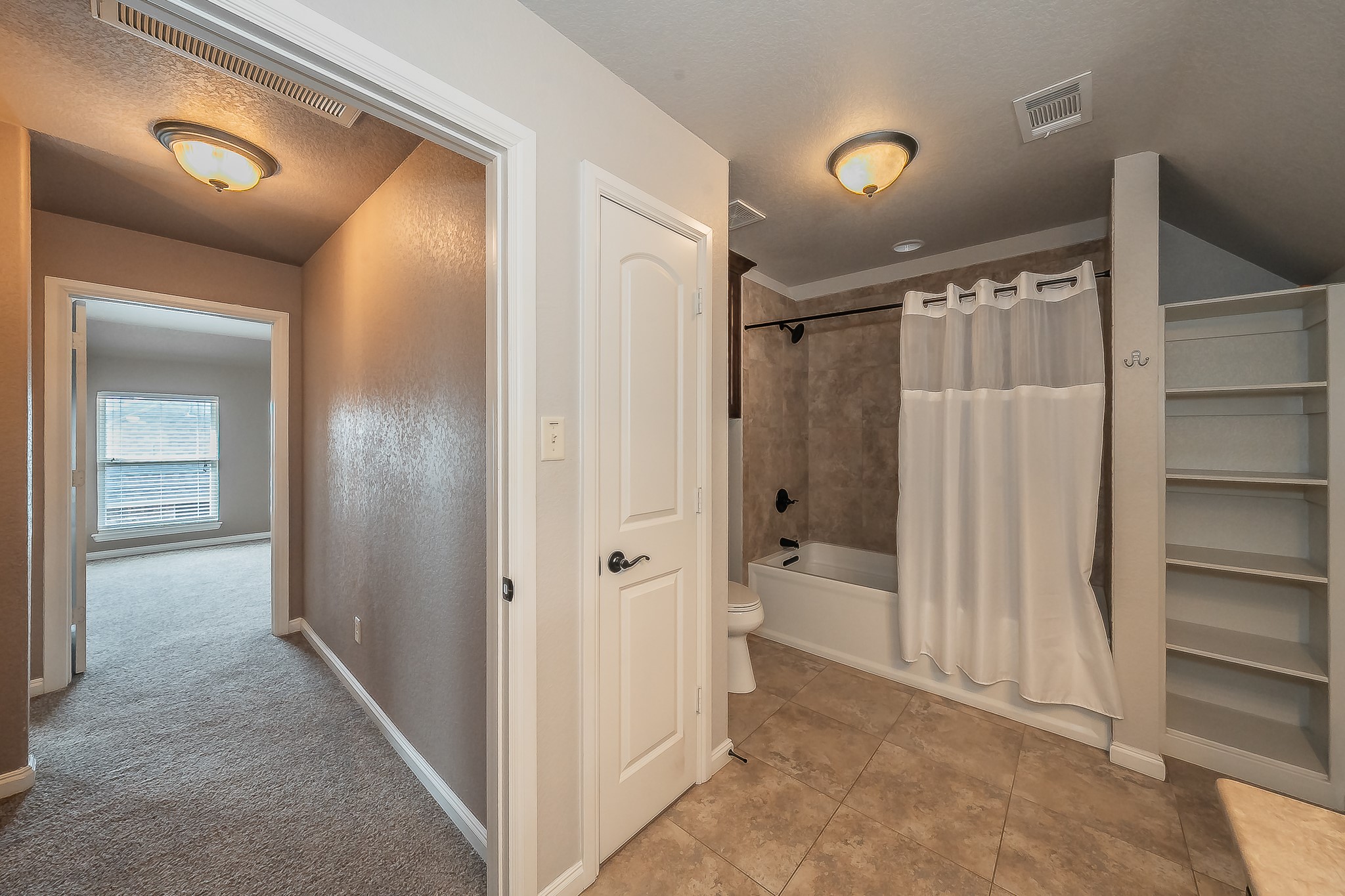 405 Edgewood Terrace