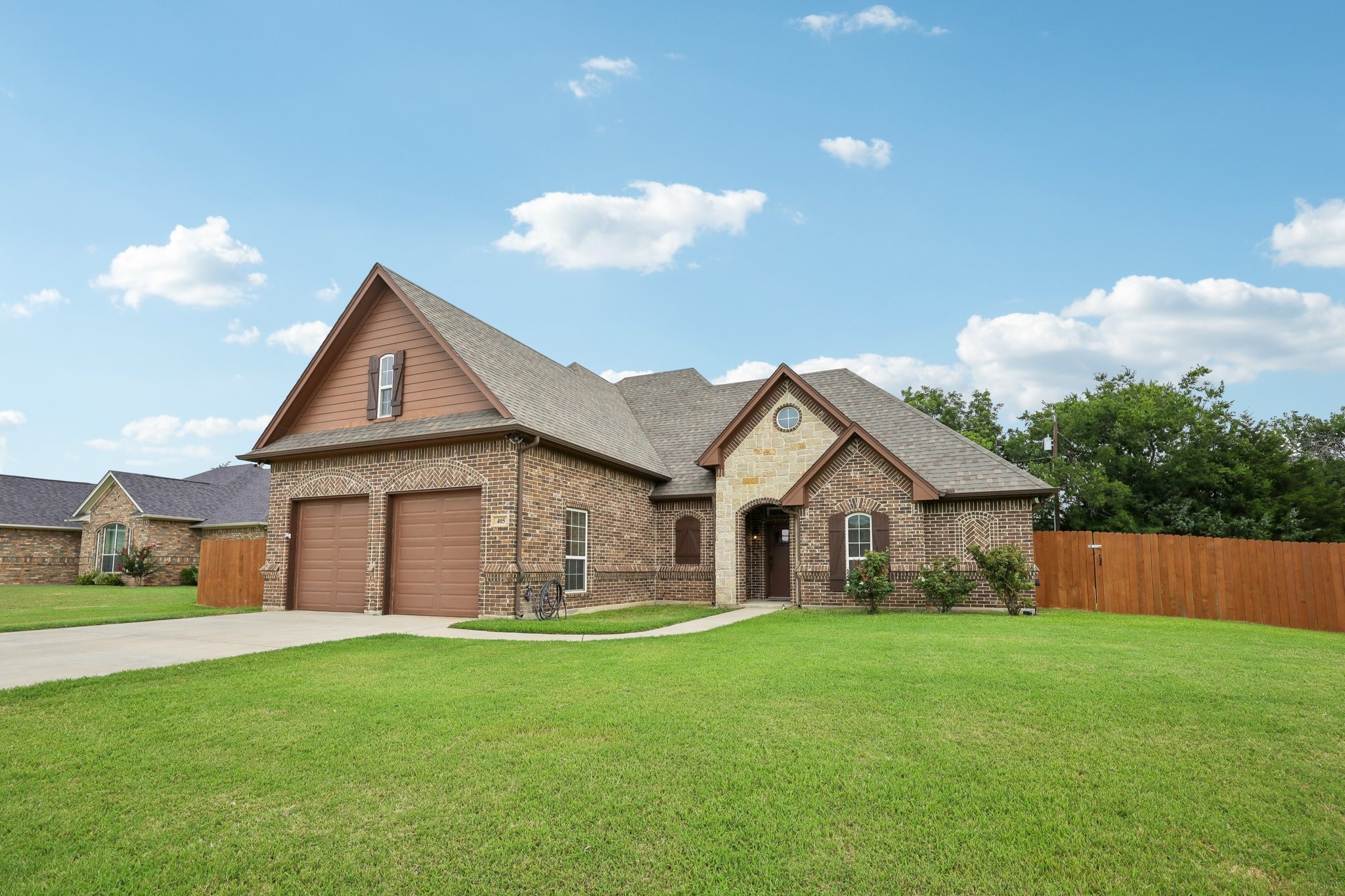 405 Edgewood Terrace