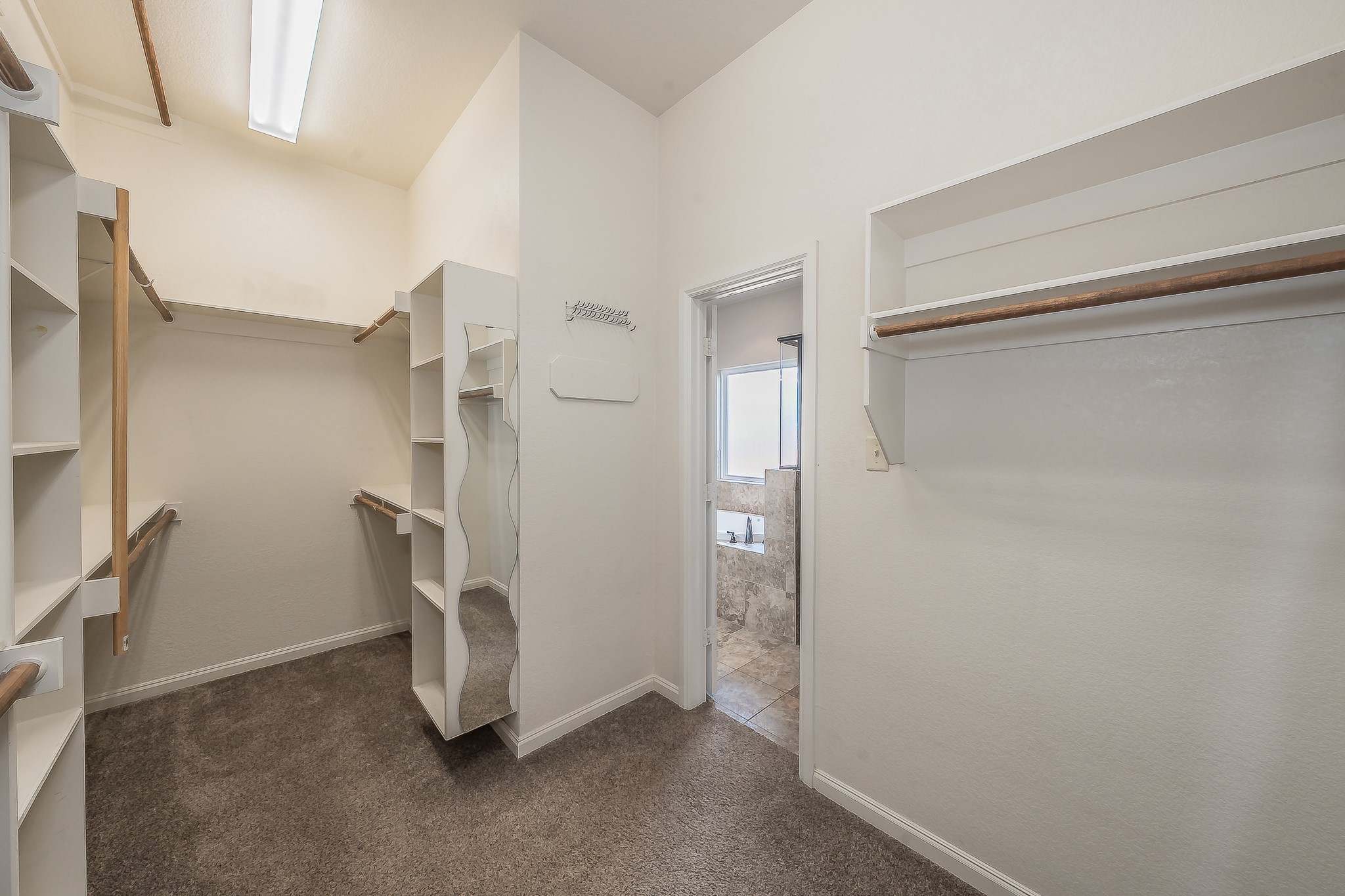 405 Edgewood Terrace