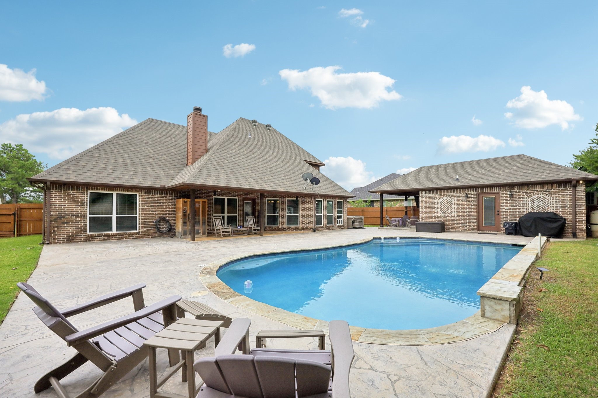 405 Edgewood Terrace