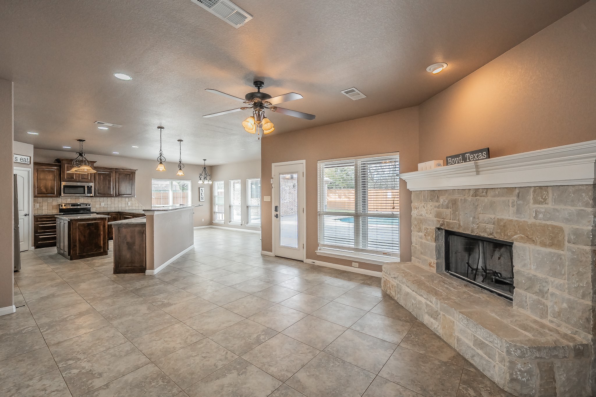 405 Edgewood Terrace