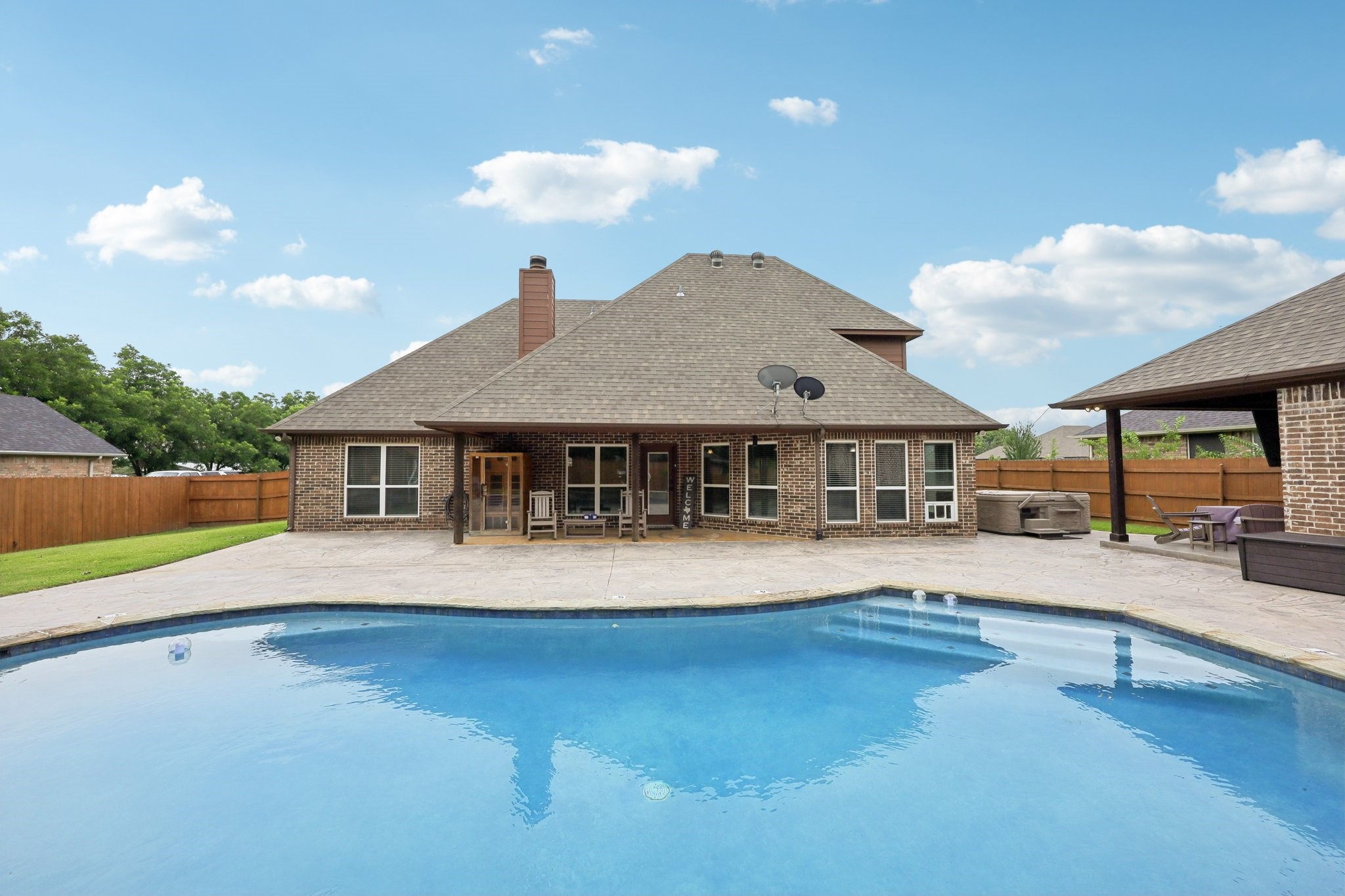 405 Edgewood Terrace