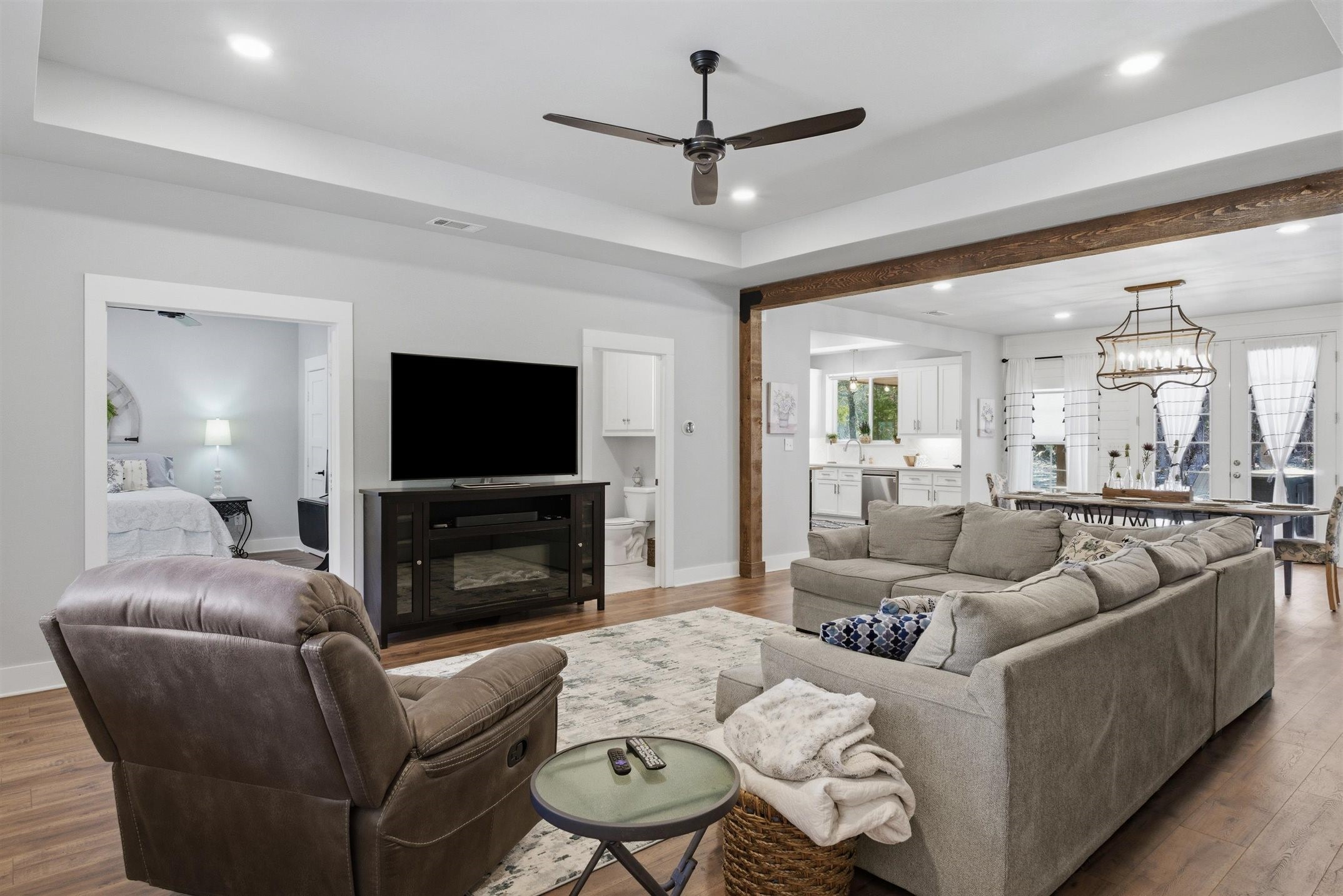 1215 Vz County Road 2120