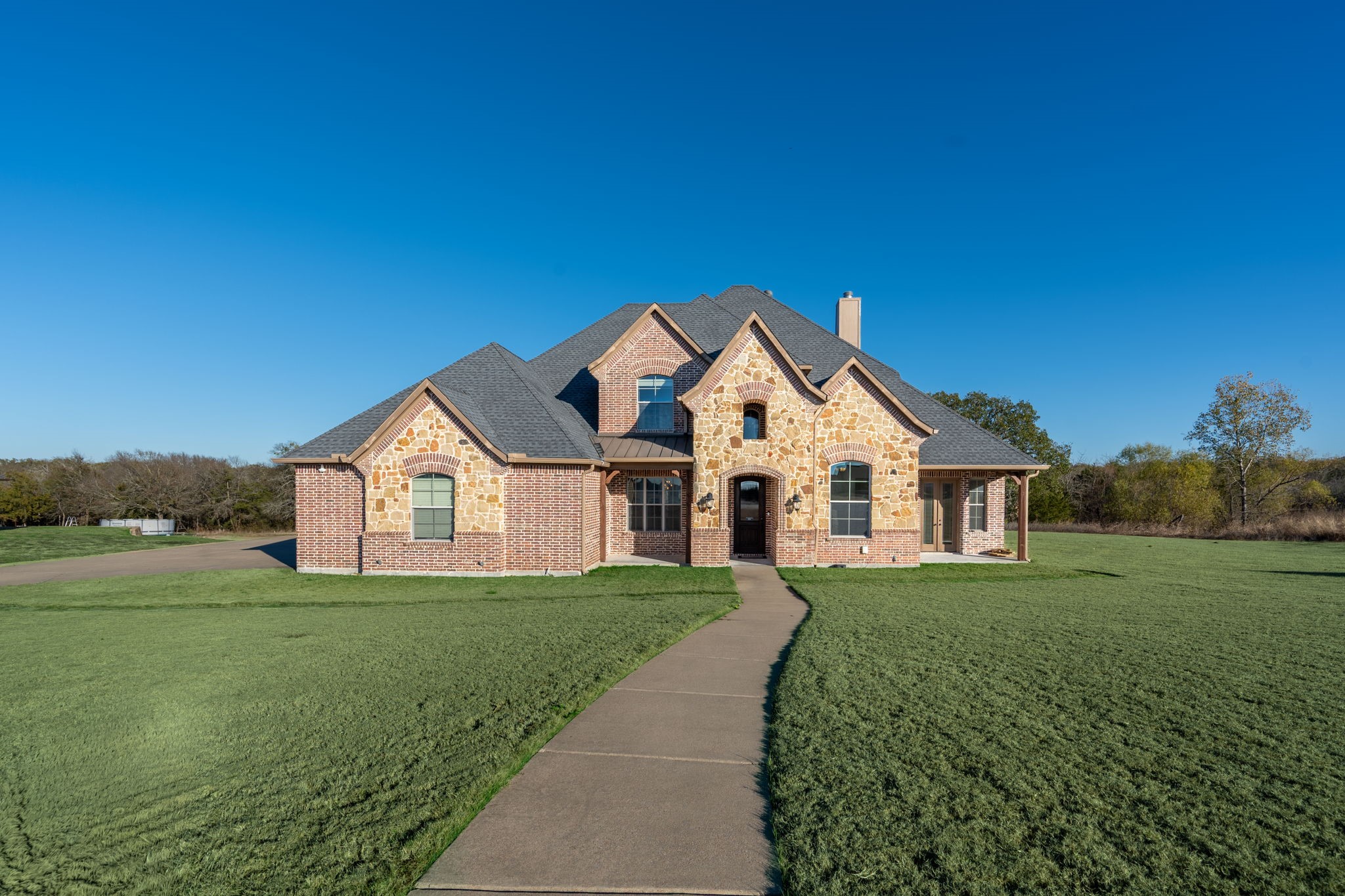 3278 Hillview Drive