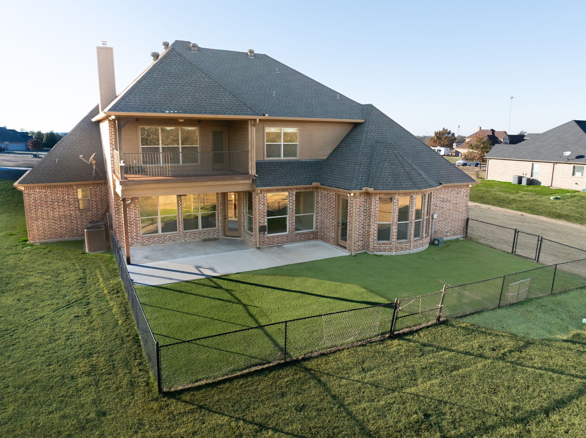3278 Hillview Drive