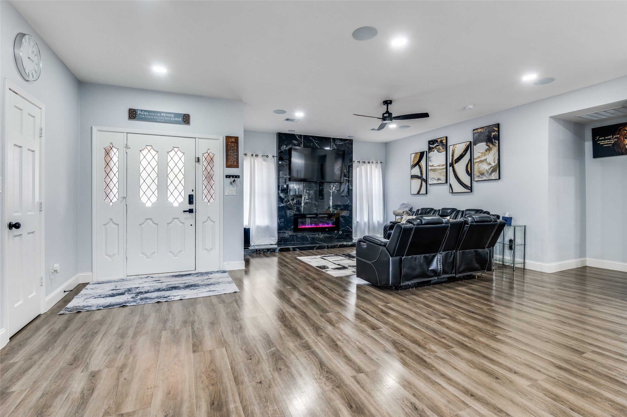 719 Meadowbrooke Circle