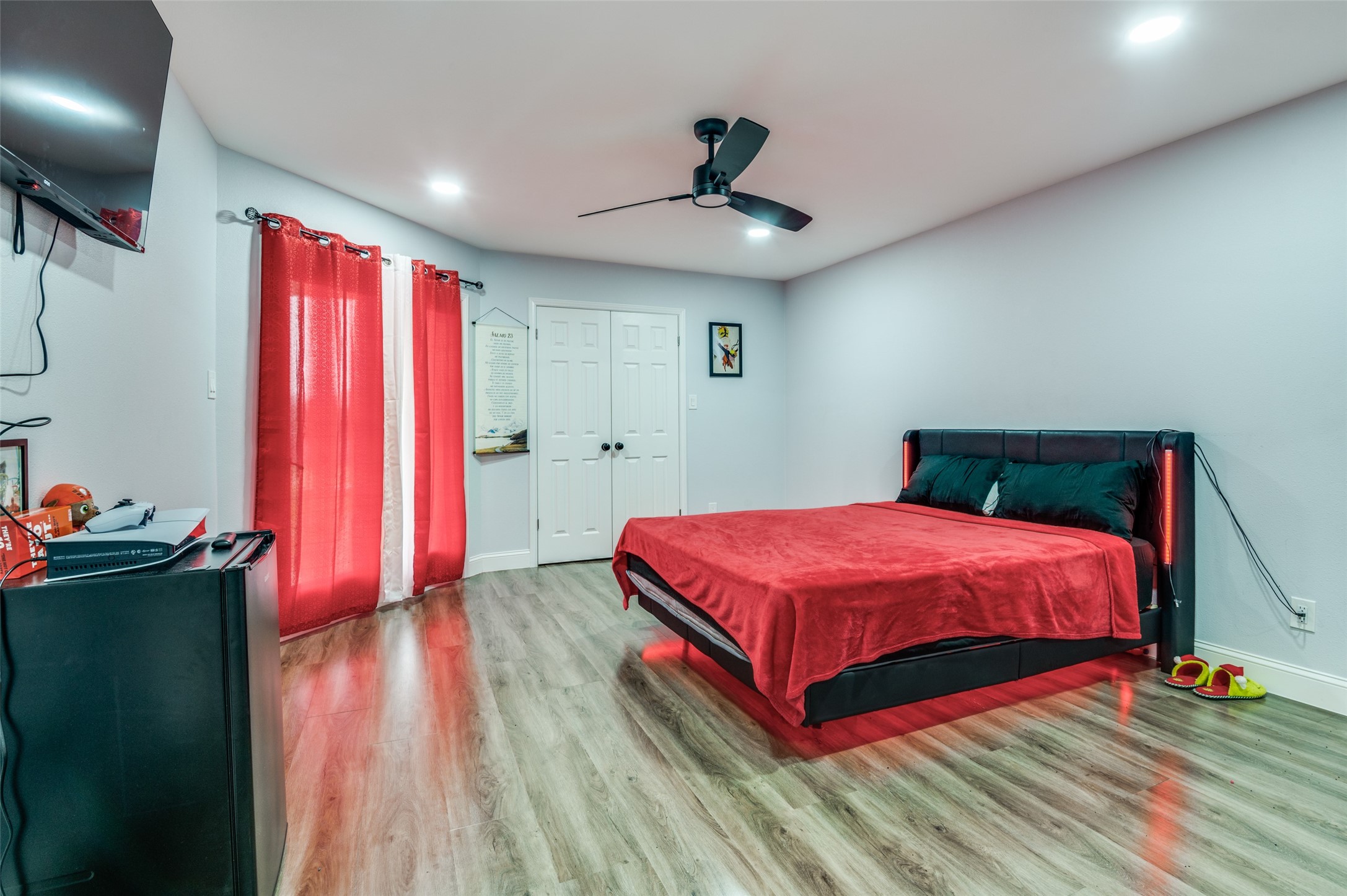 719 Meadowbrooke Circle