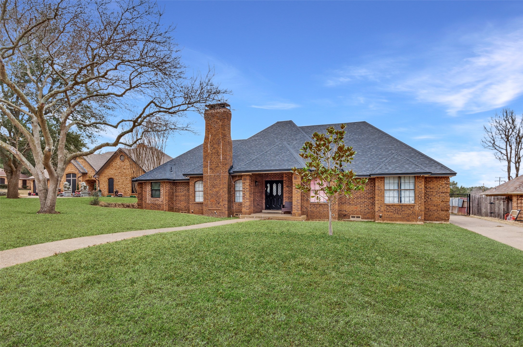 719 Meadowbrooke Circle