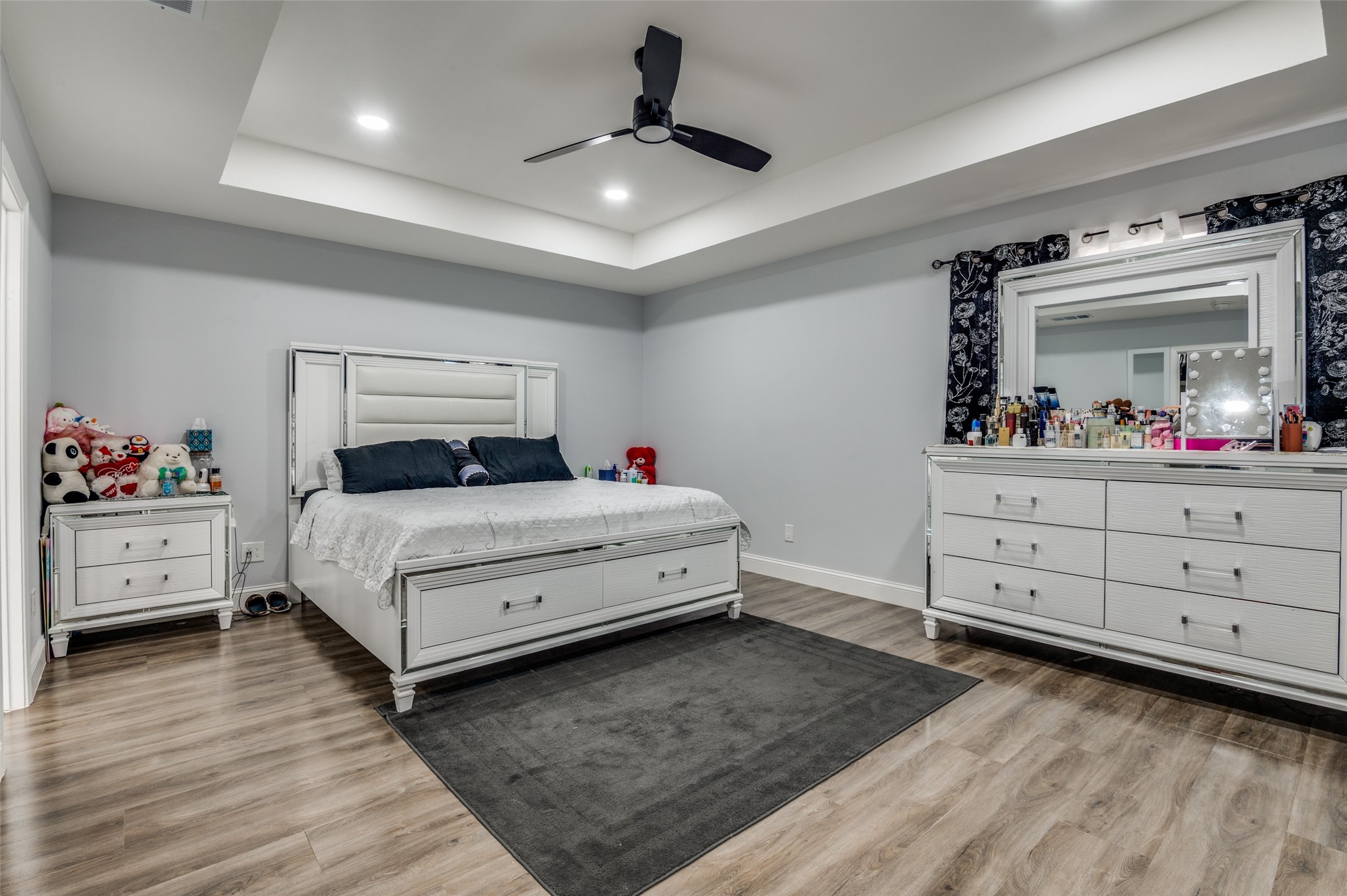 719 Meadowbrooke Circle