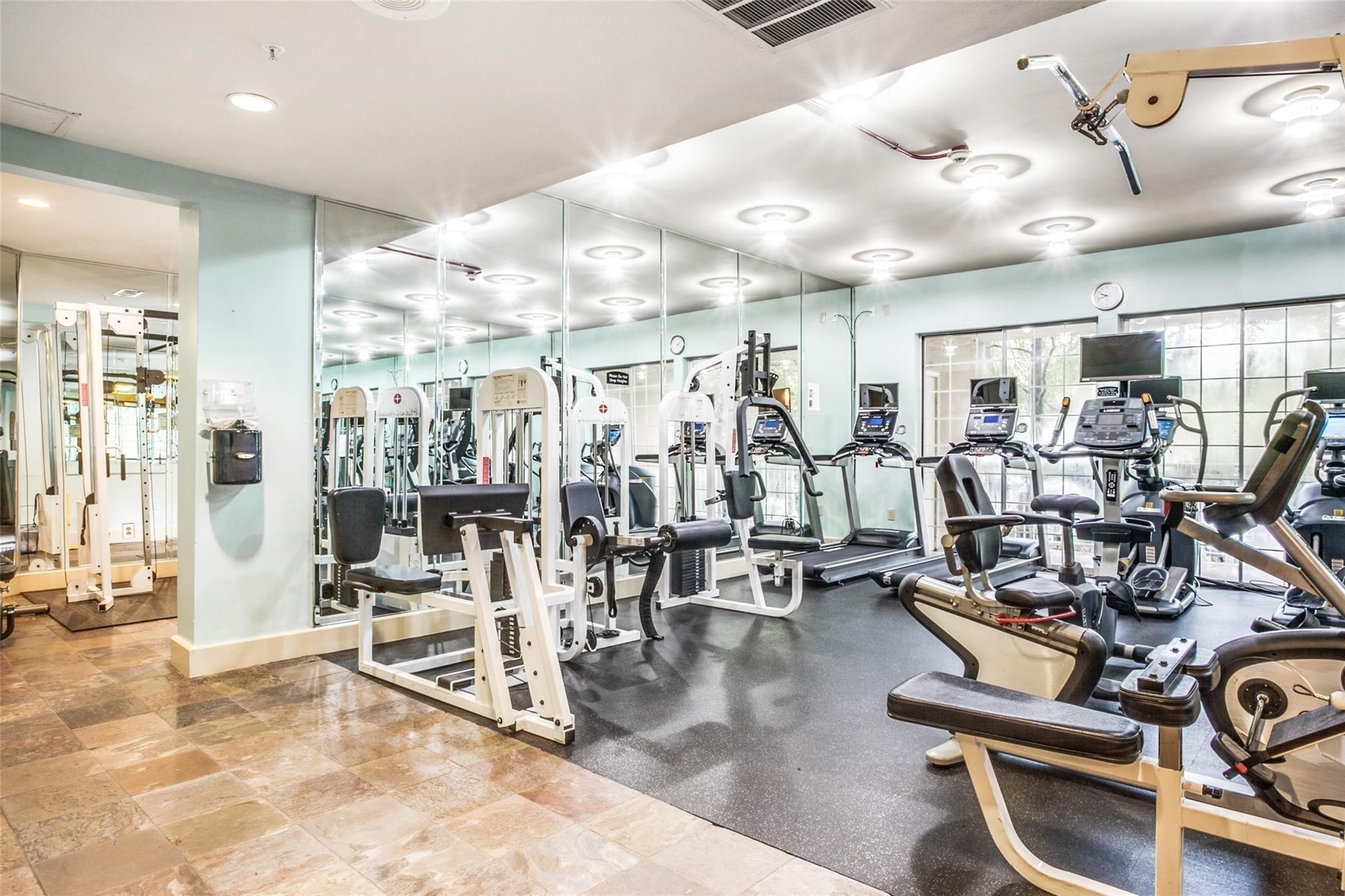 3225 Turtle Creek Boulevard 1509