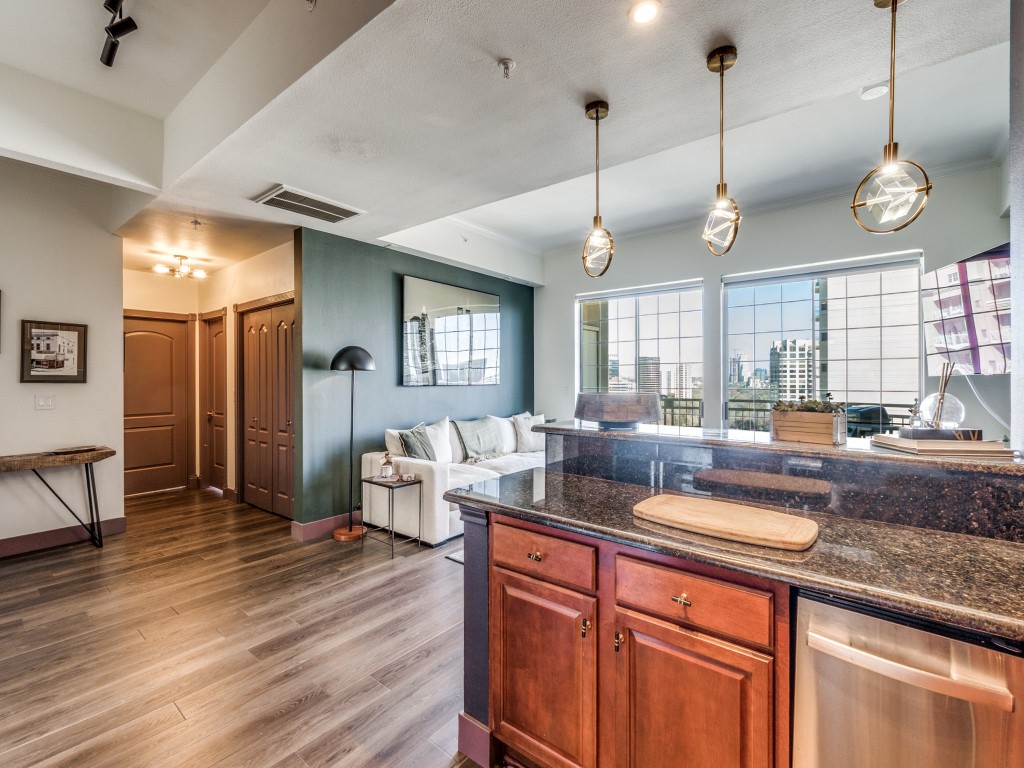 3225 Turtle Creek Boulevard 1509