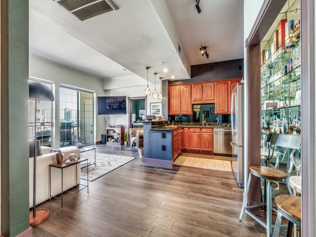 3225 Turtle Creek Boulevard 1509