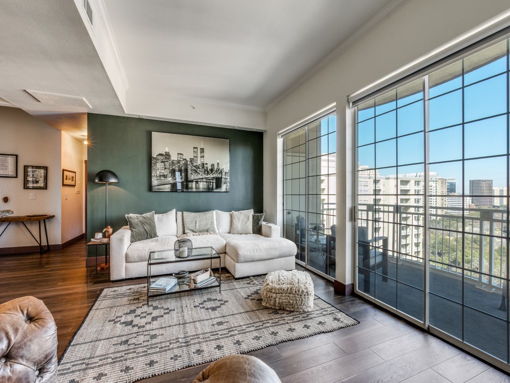 3225 Turtle Creek Boulevard 1509