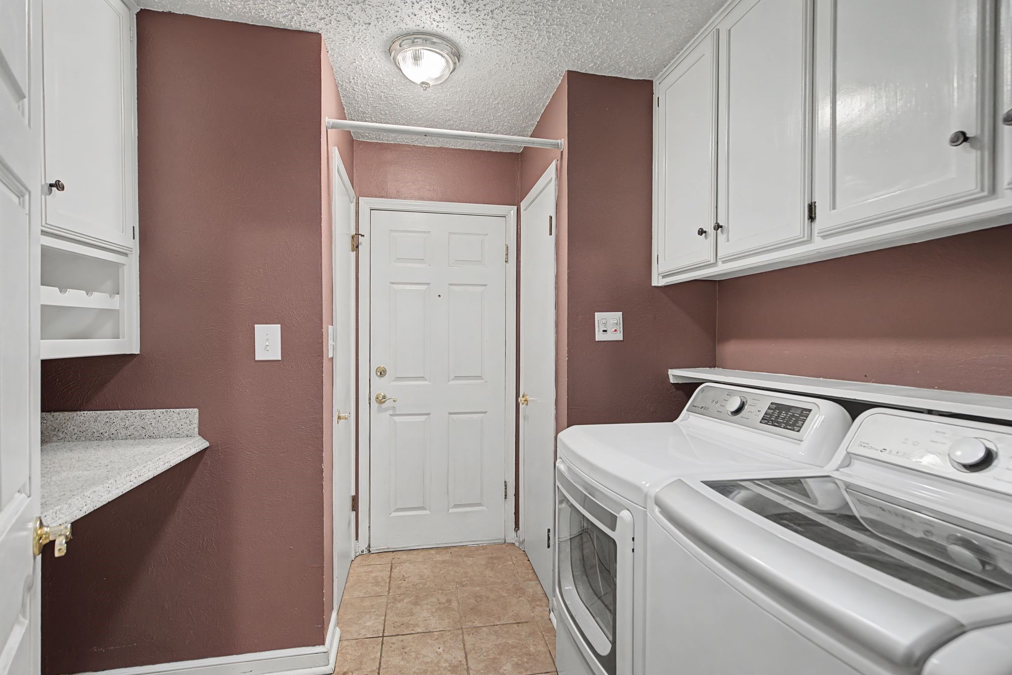 1213 Olmos Creek Place