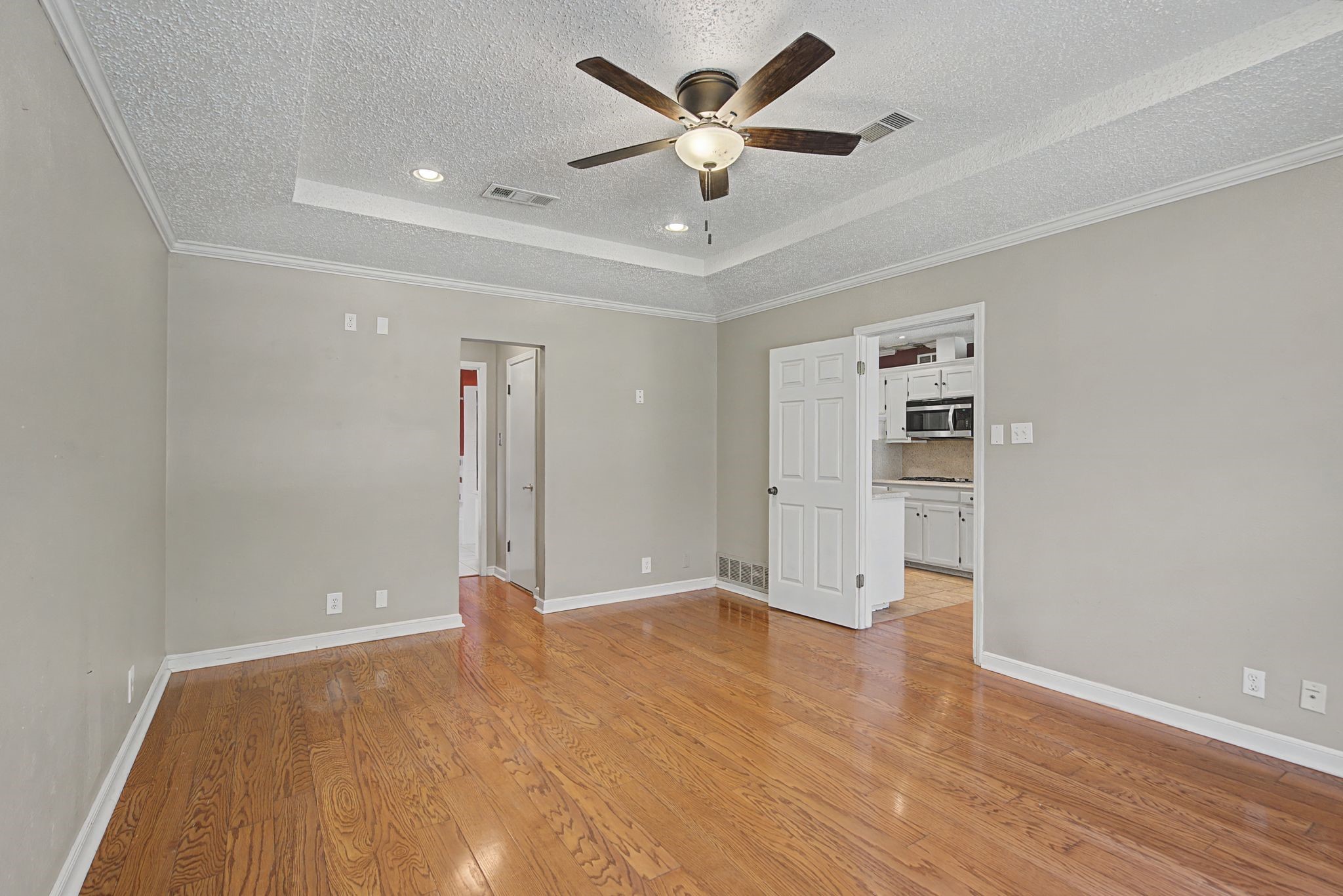 1213 Olmos Creek Place