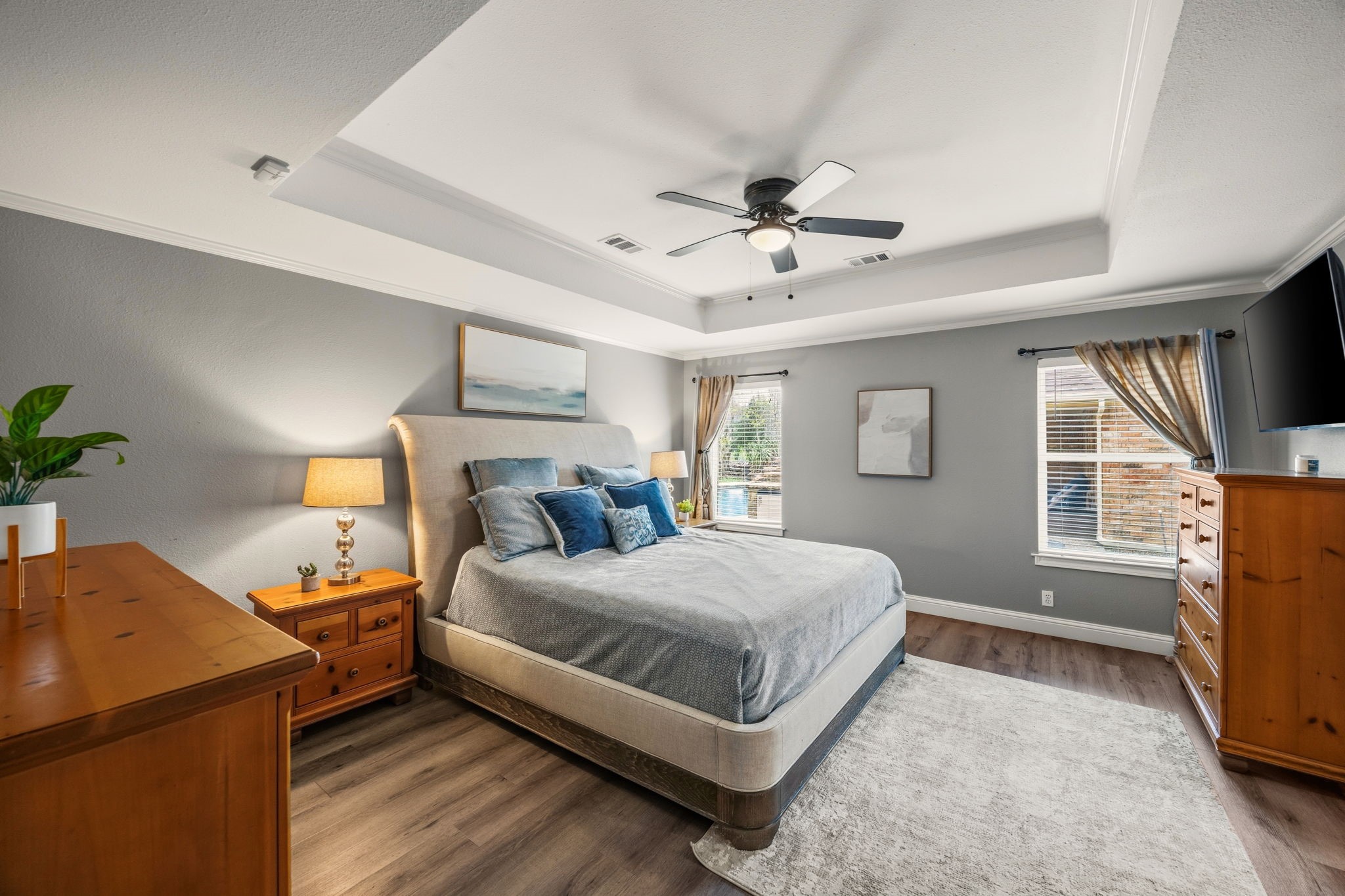 3 Meadowcreek Drive