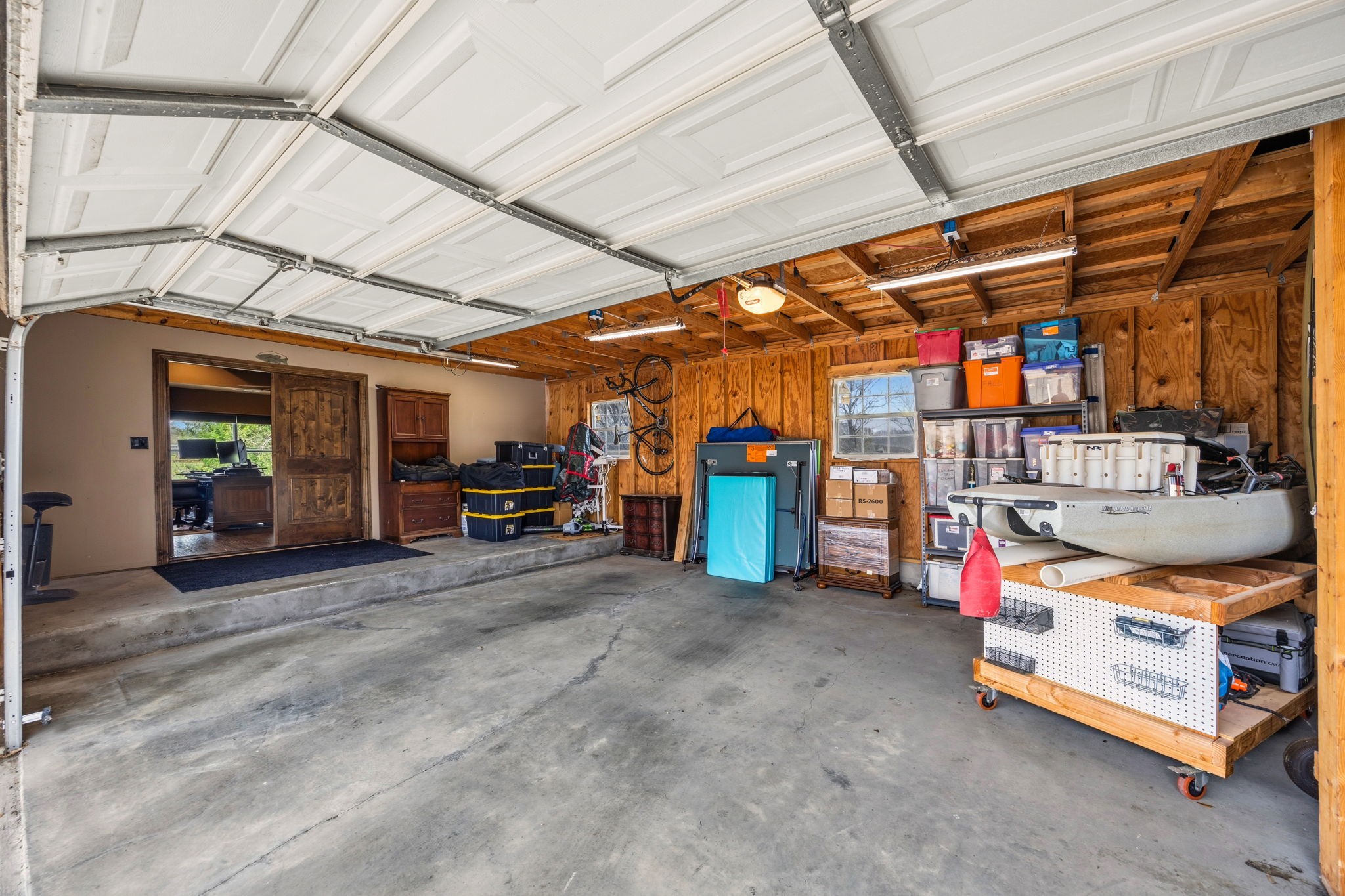 3 Meadowcreek Drive