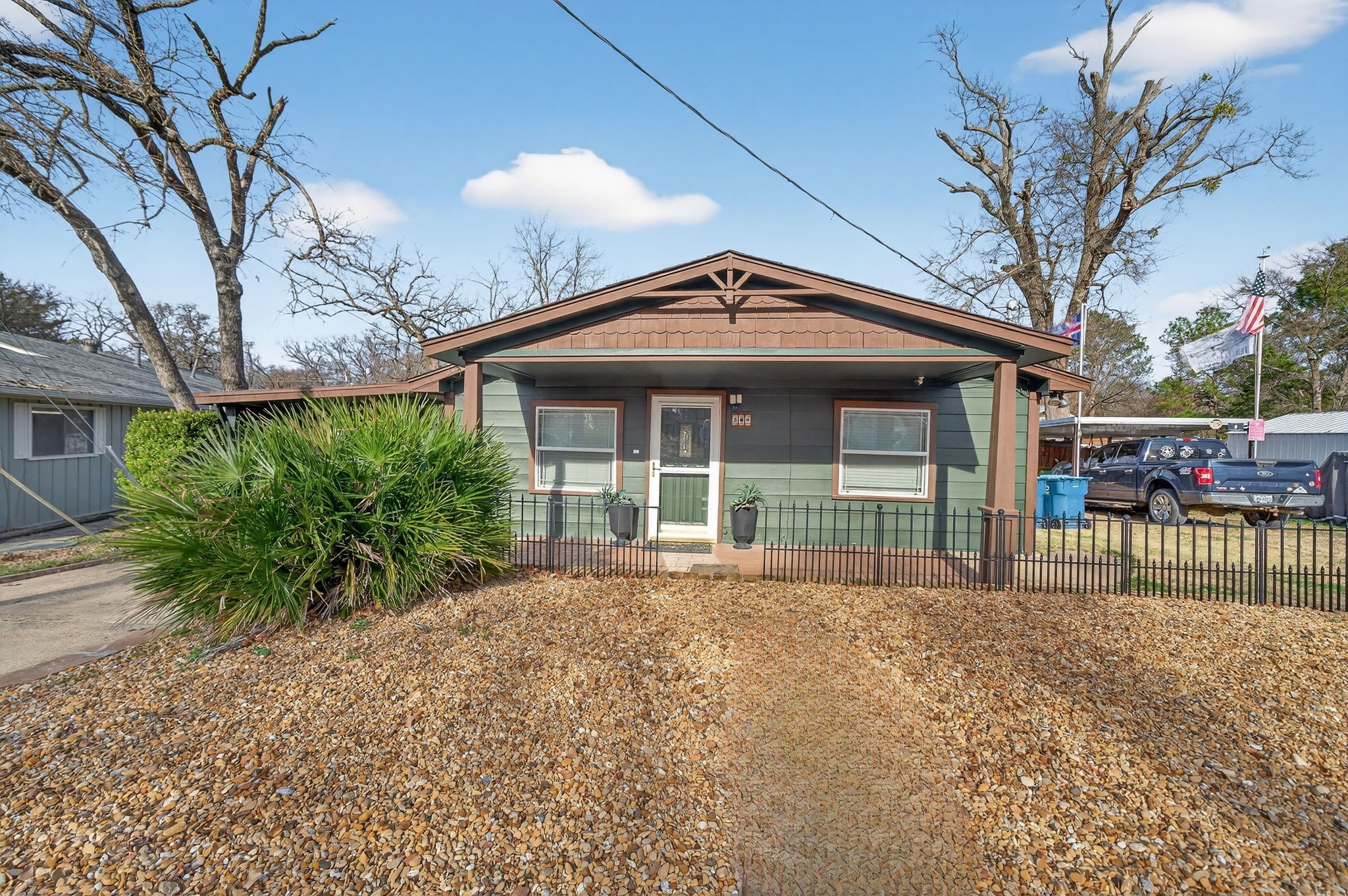 208 Harbor Drive