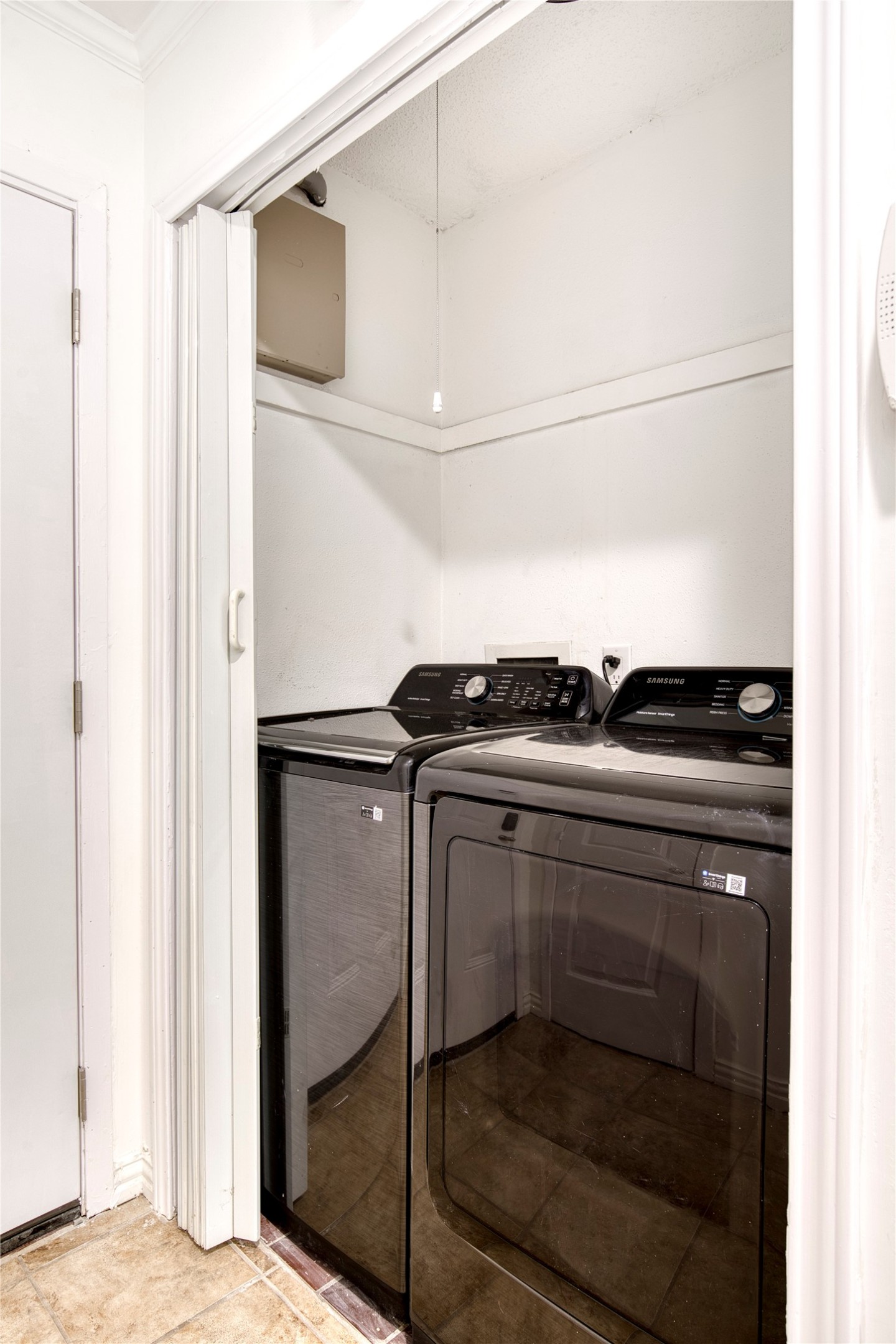 3936 Travis Street 108