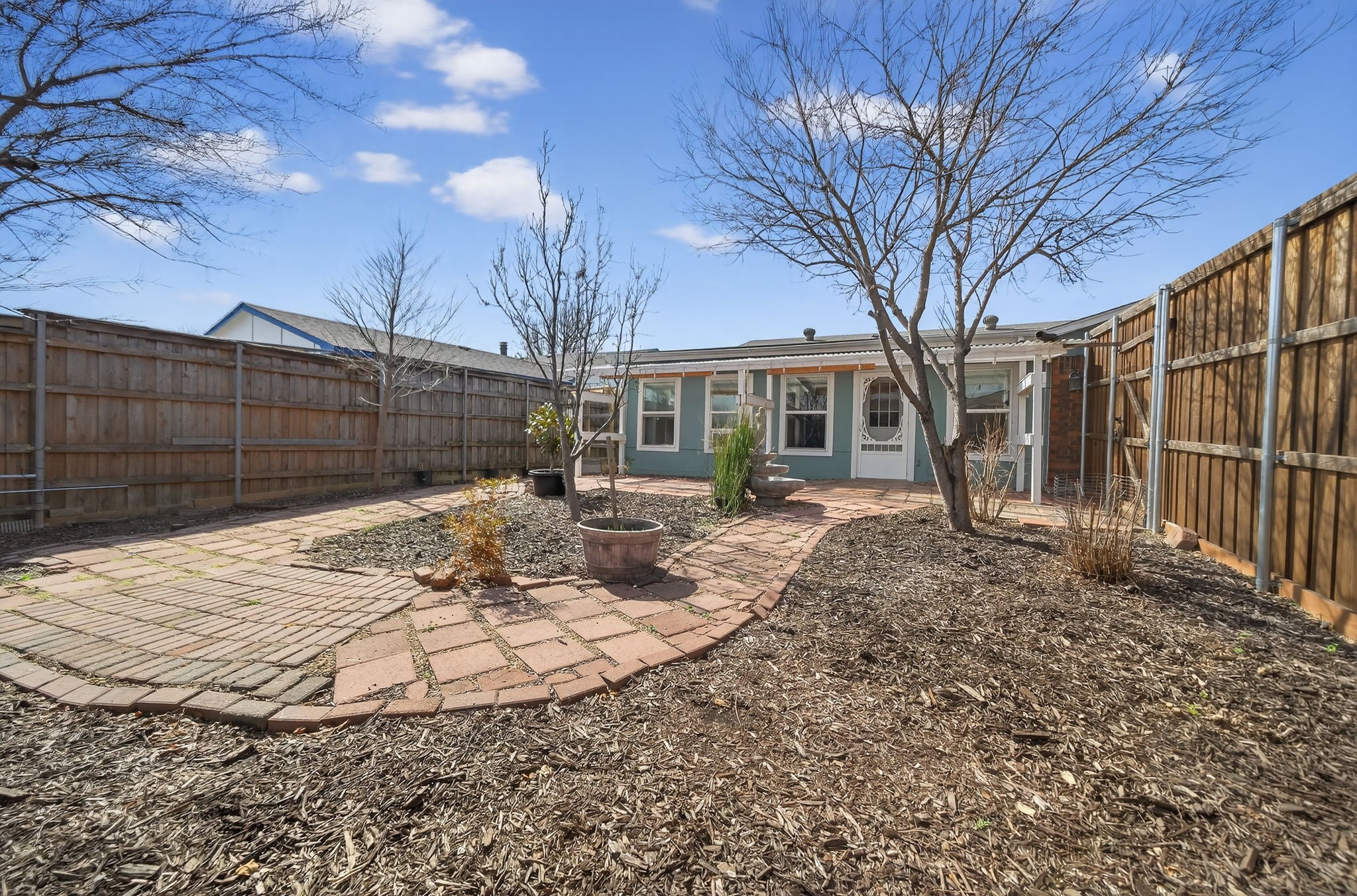 1918 Lamont Drive