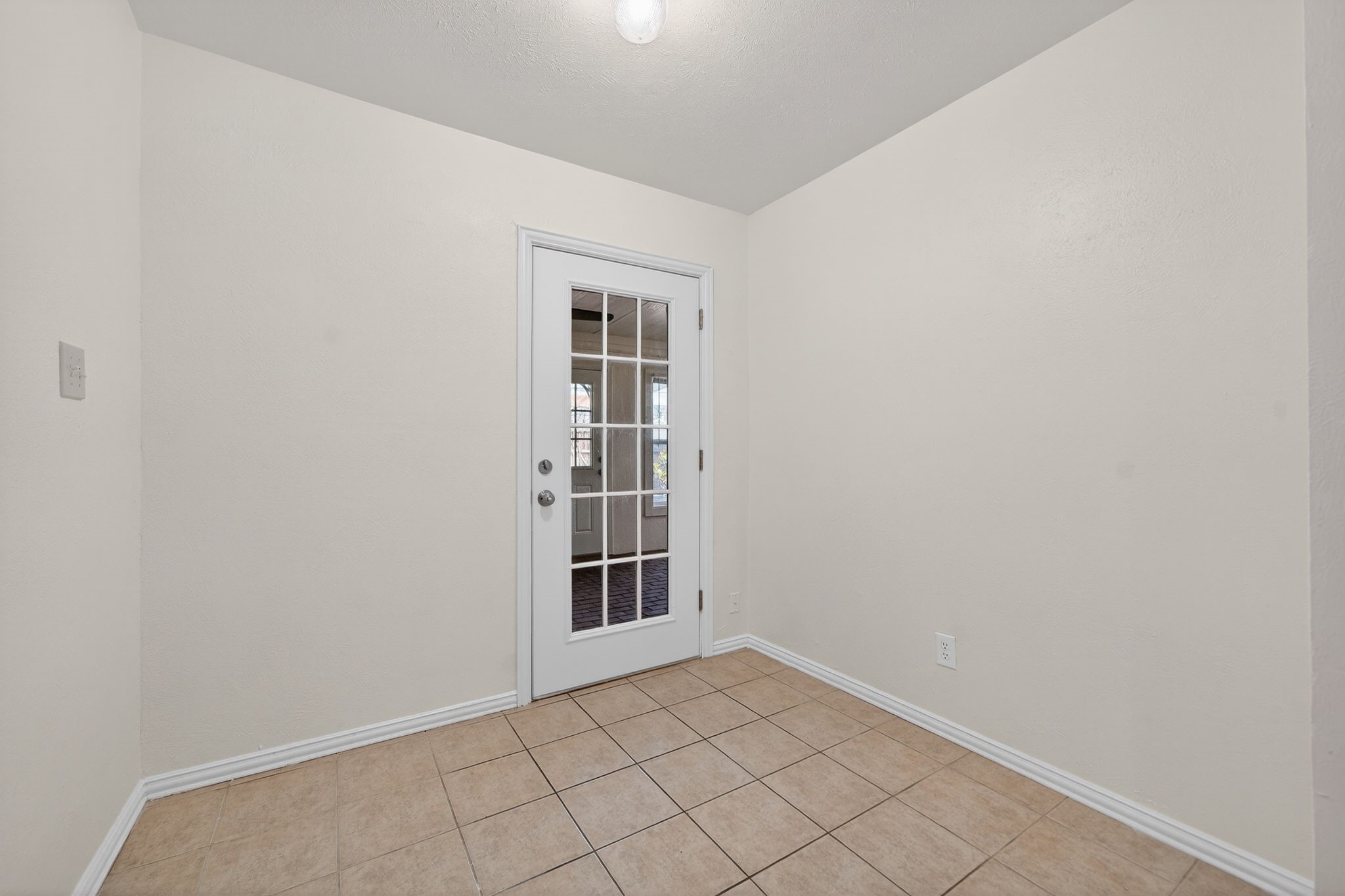 1918 Lamont Drive
