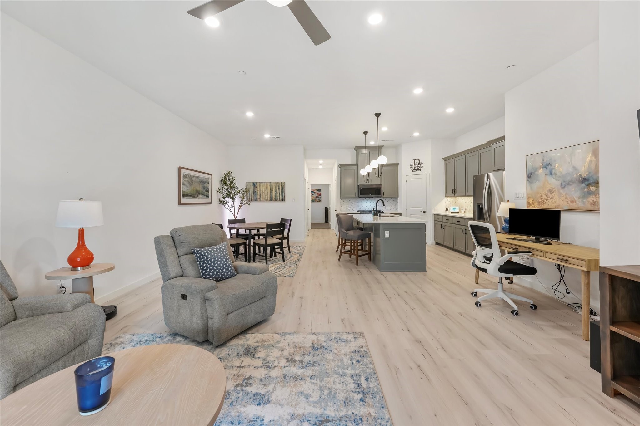 2833 Applewood Way