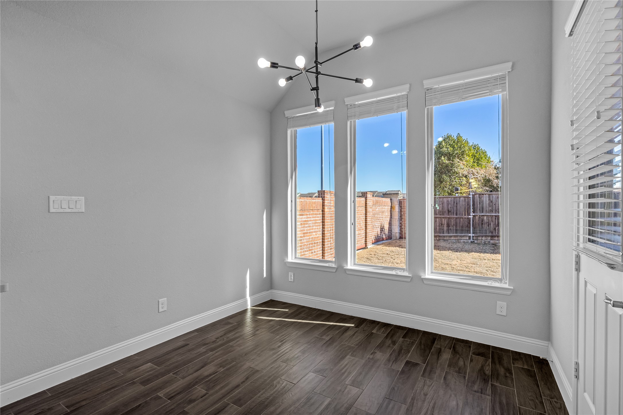 17652 Pinyon Lane