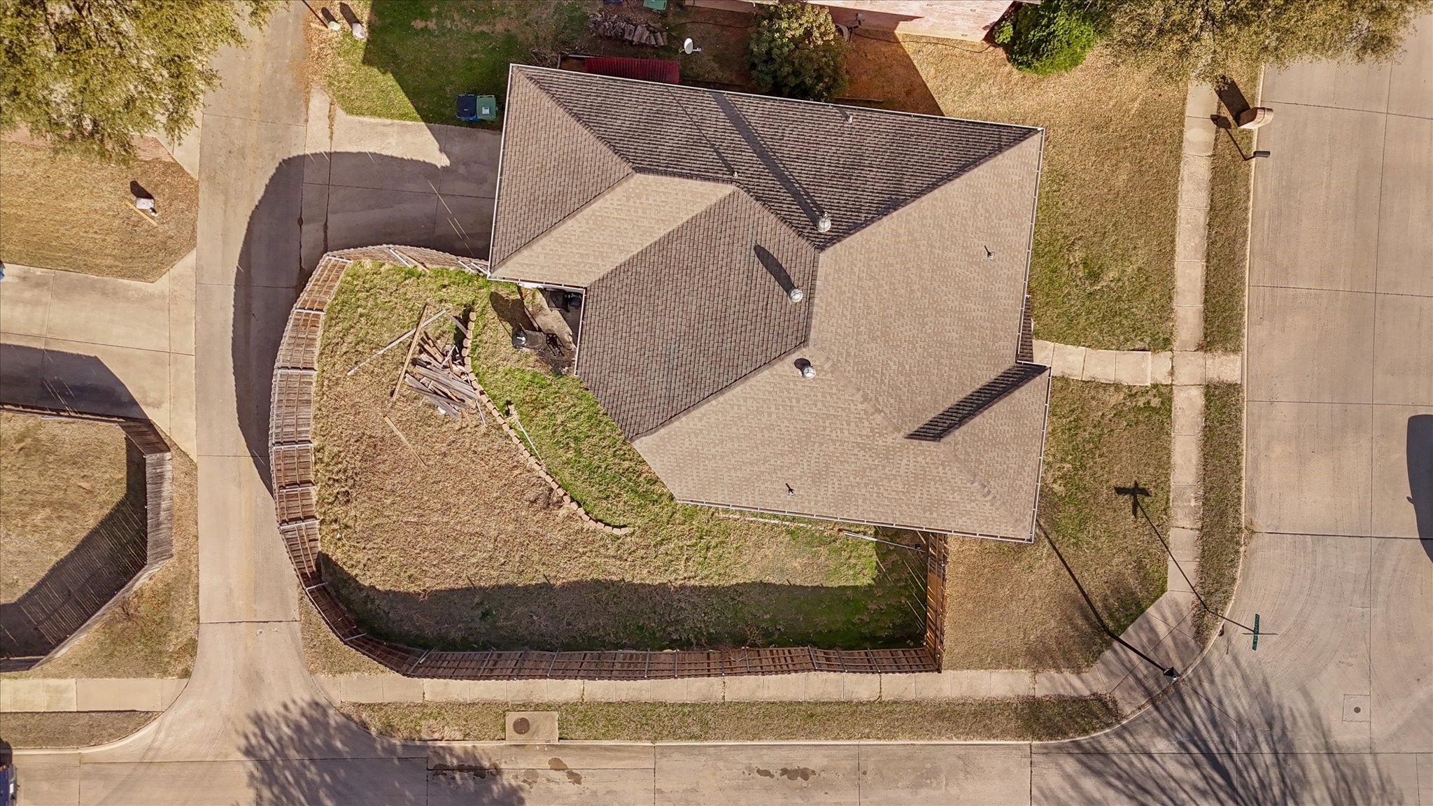 921 Valleybrook Drive