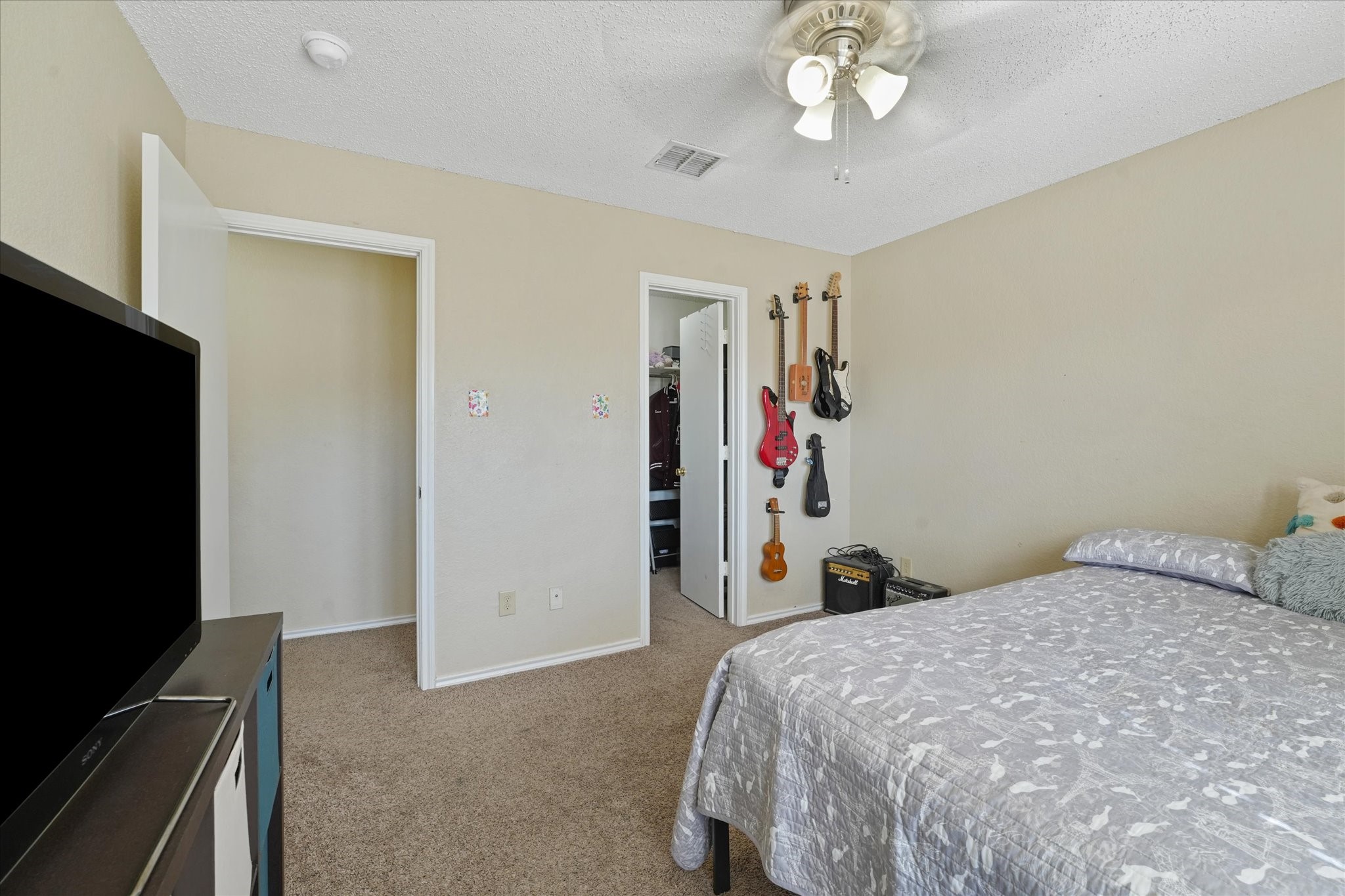 921 Valleybrook Drive