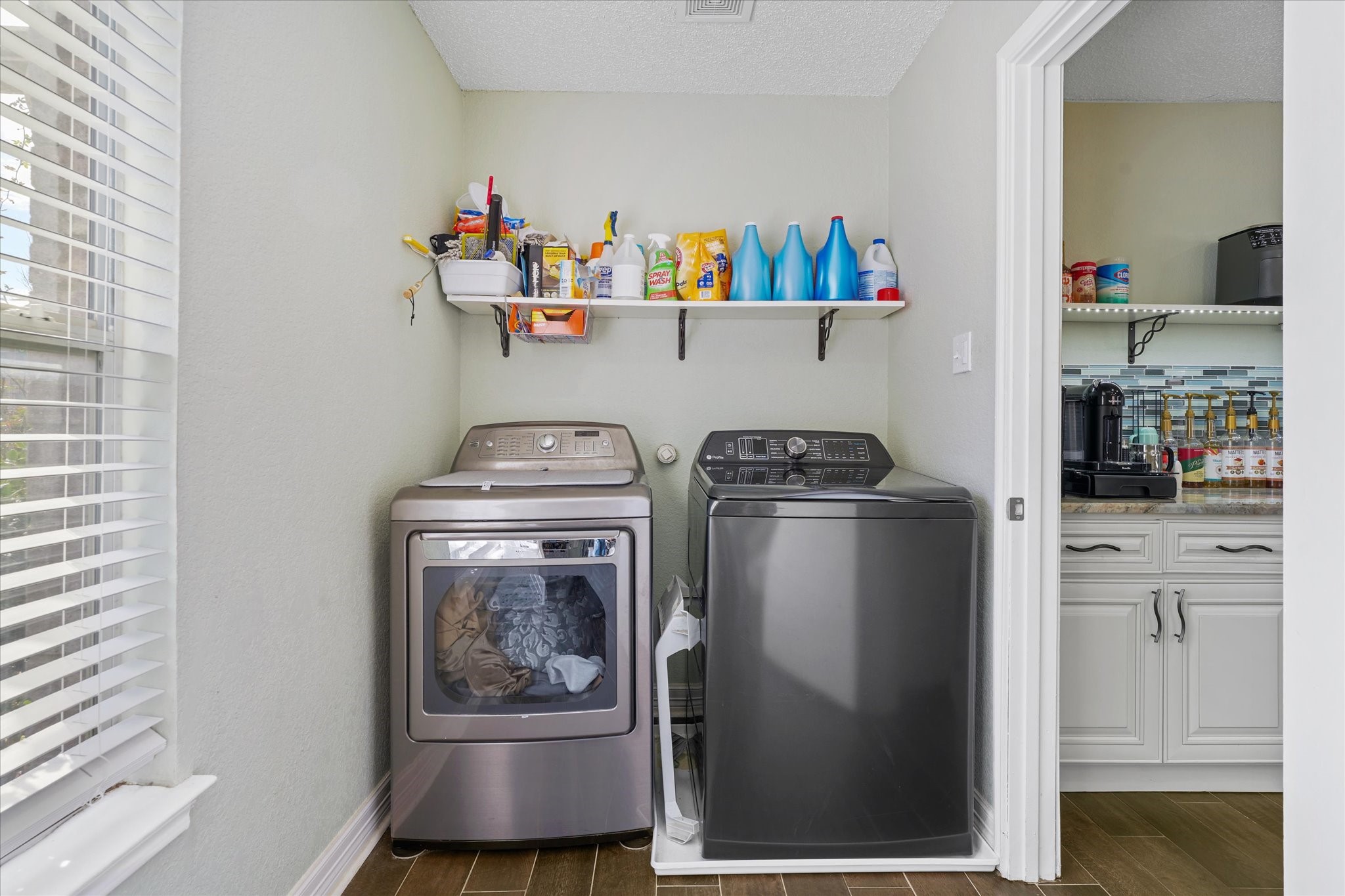 921 Valleybrook Drive