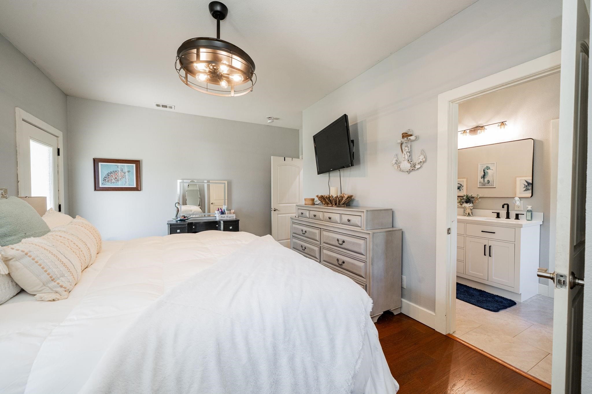 16043 County Road 339