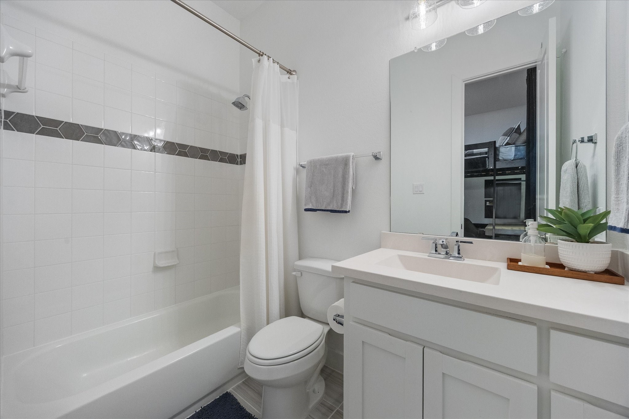 536 Petrel Drive