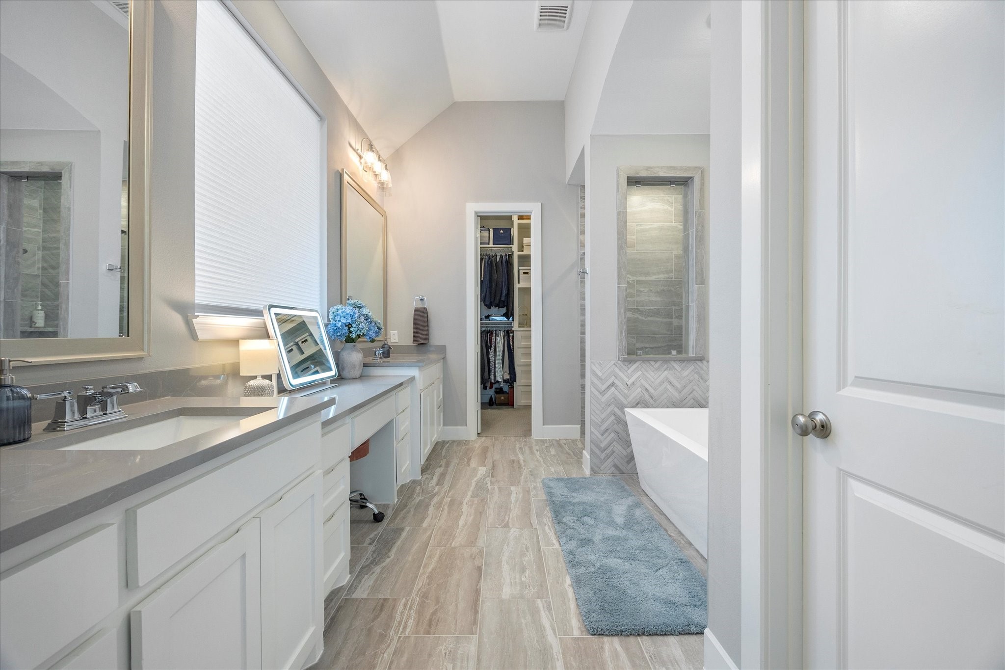536 Petrel Drive