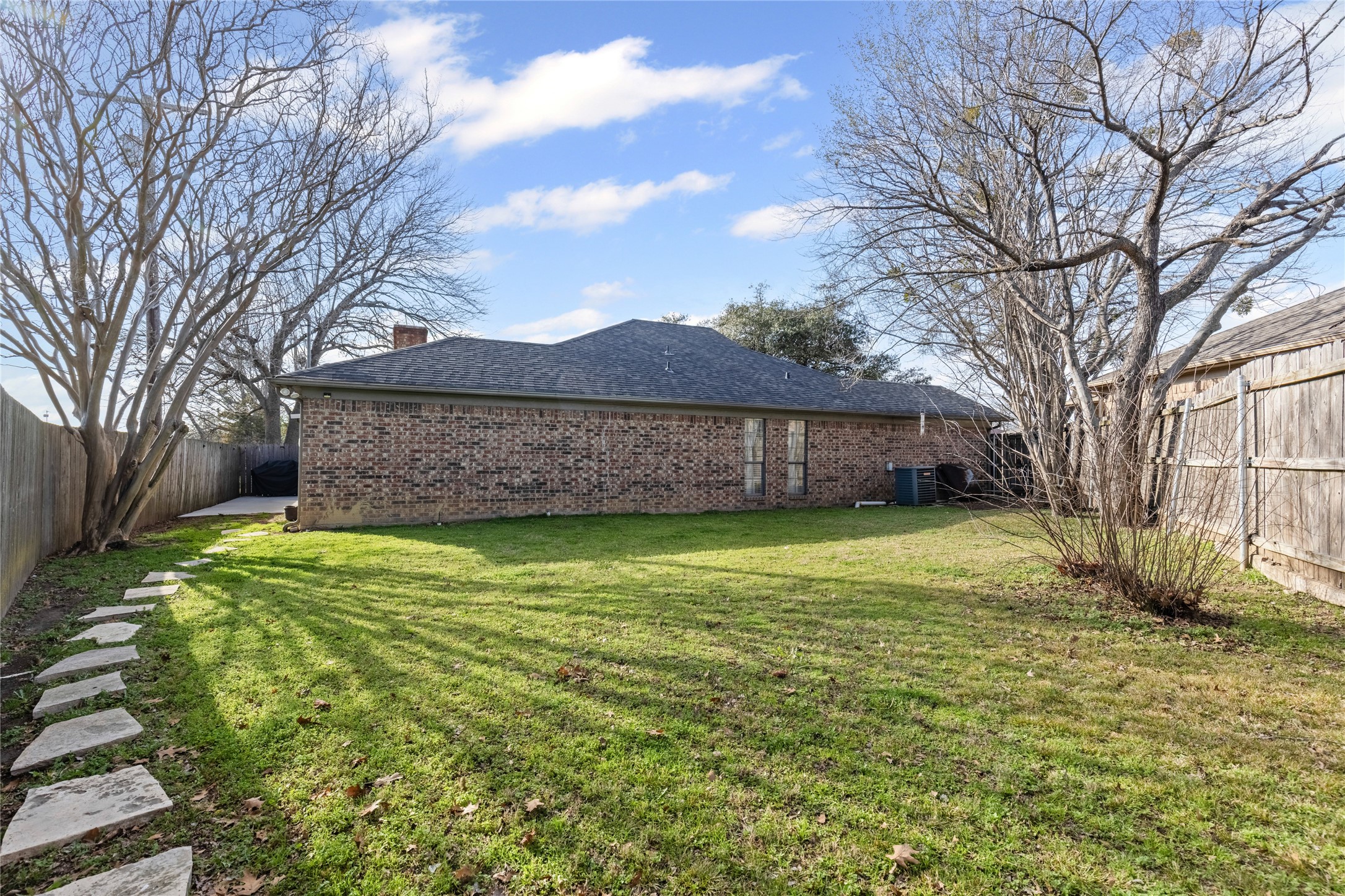 1764 Red Oak Circle