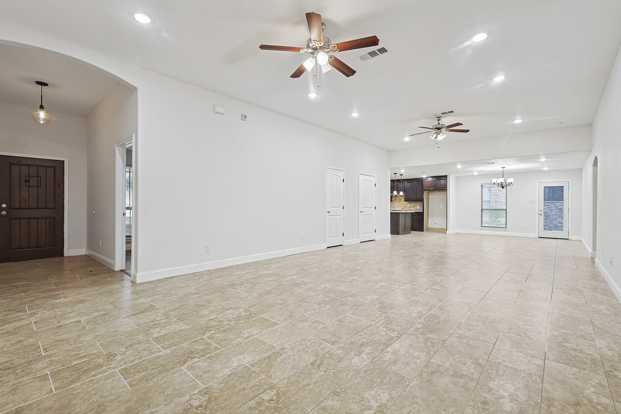 901 Highwoods Trail
