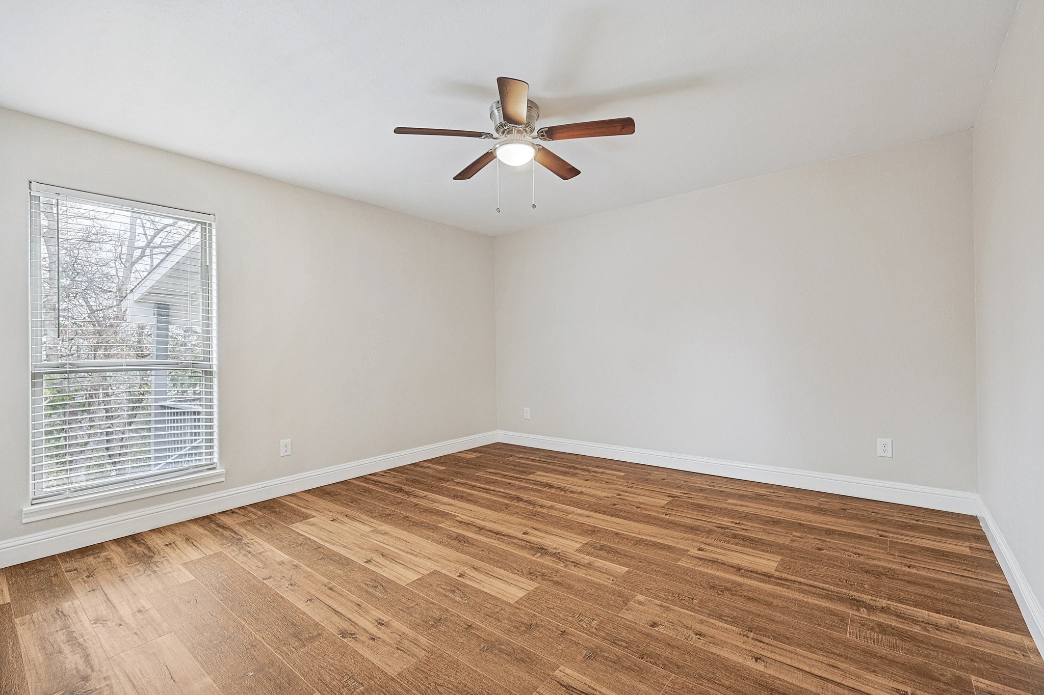 901 Highwoods Trail