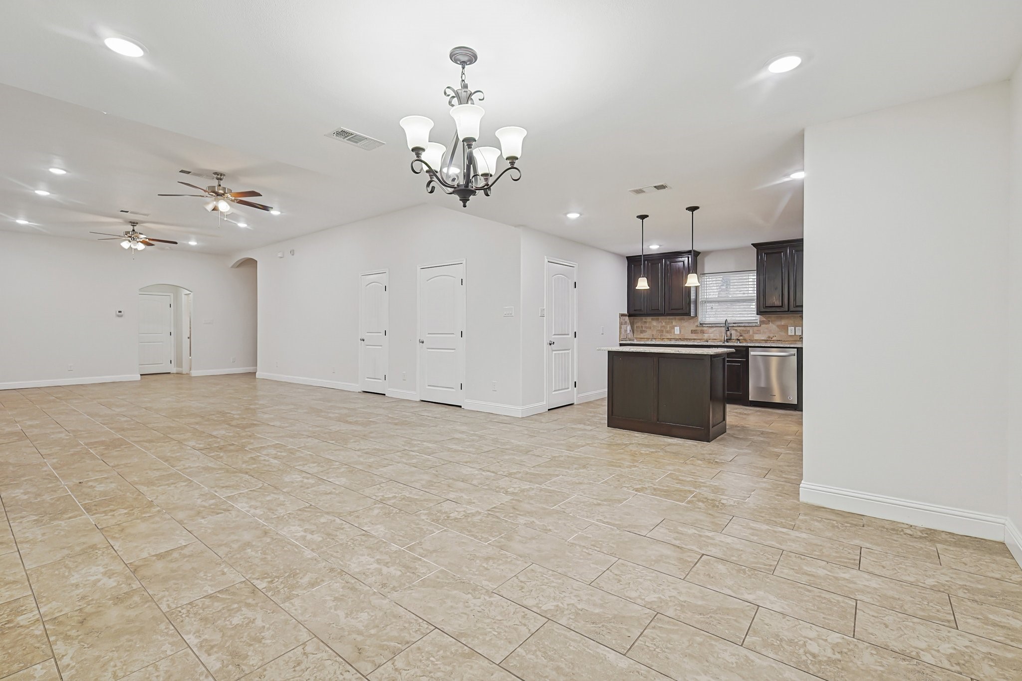 901 Highwoods Trail