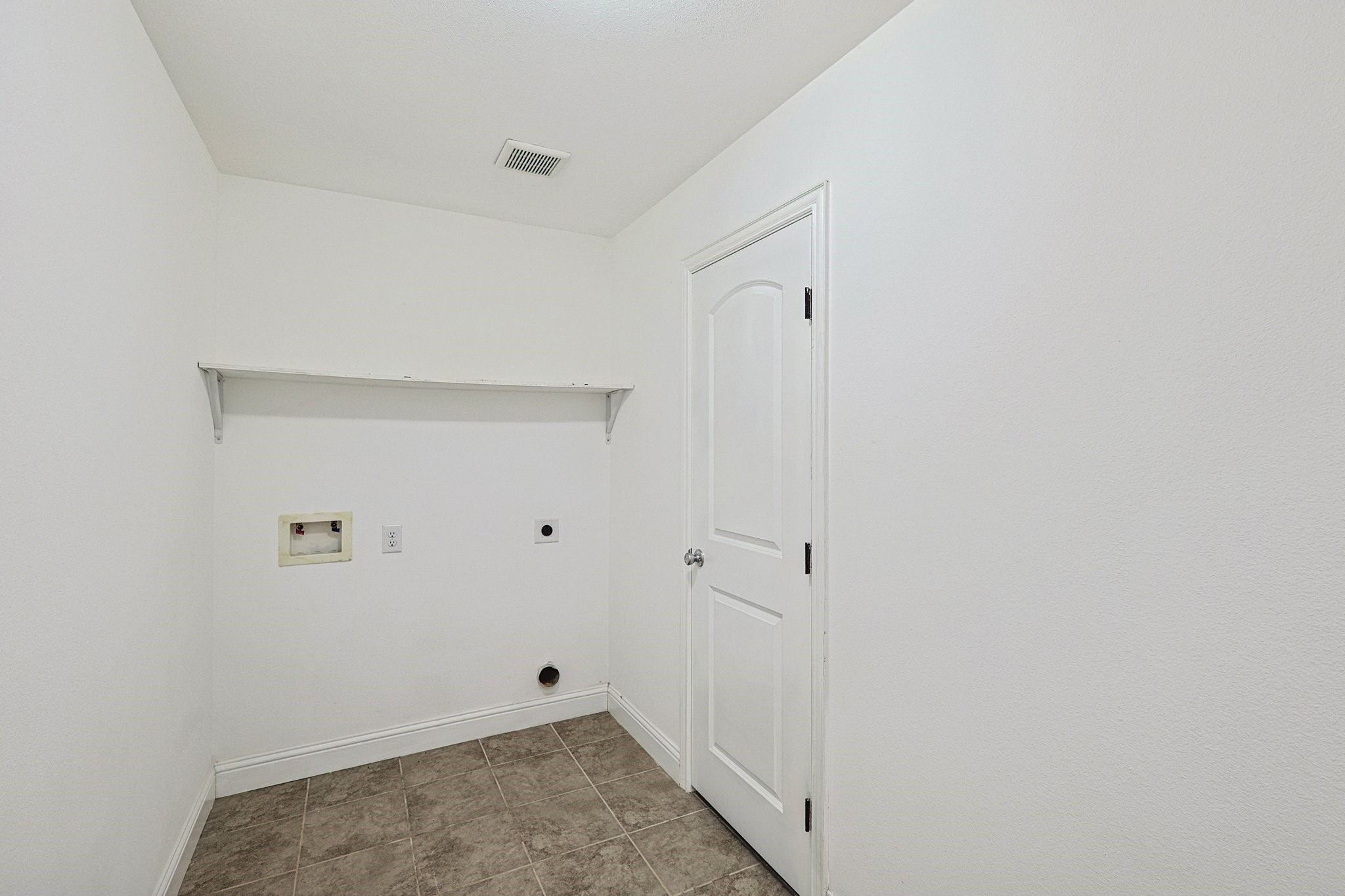 901 Highwoods Trail