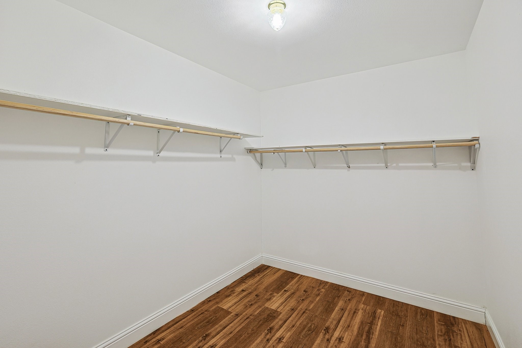 901 Highwoods Trail