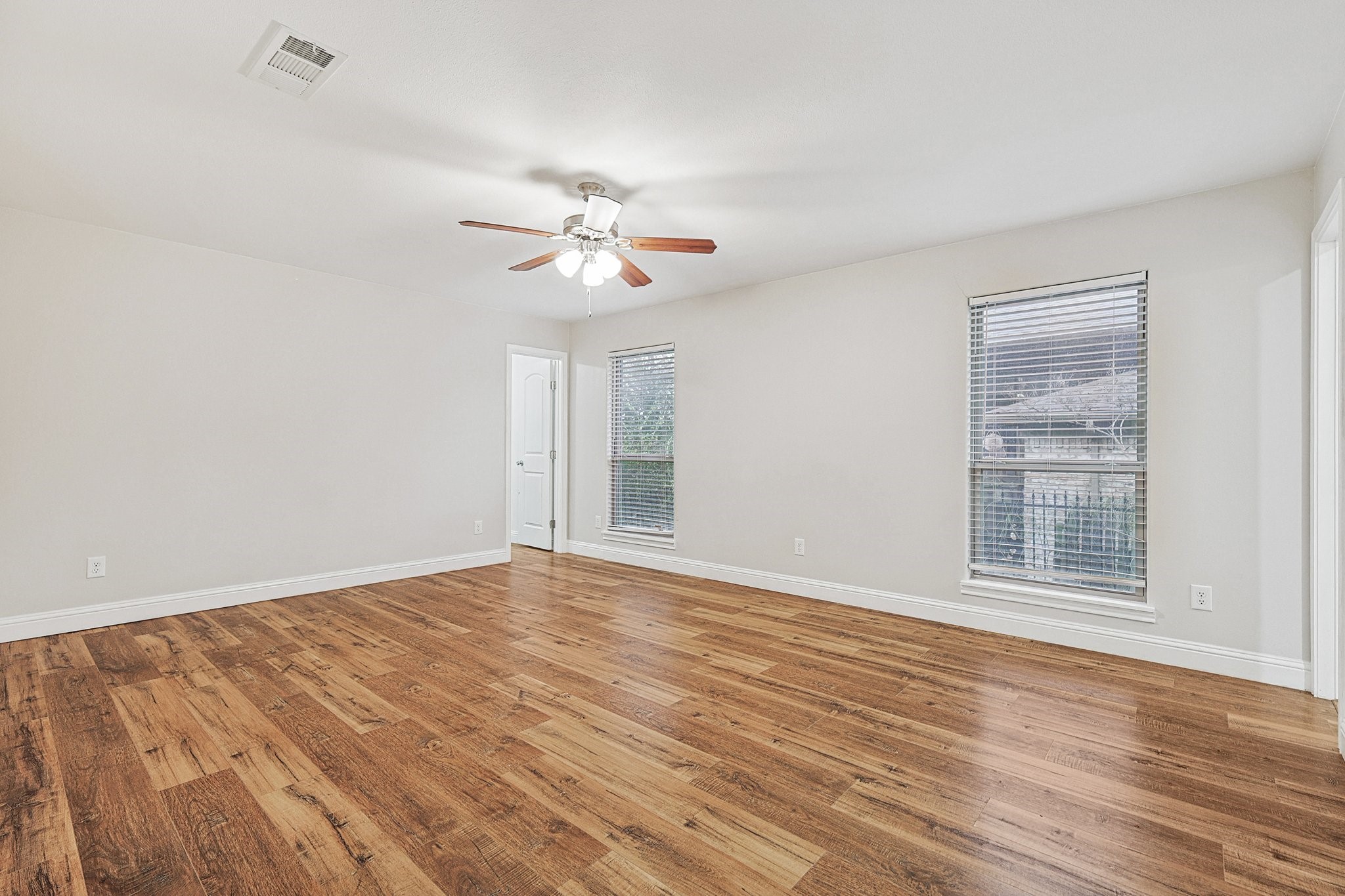 901 Highwoods Trail