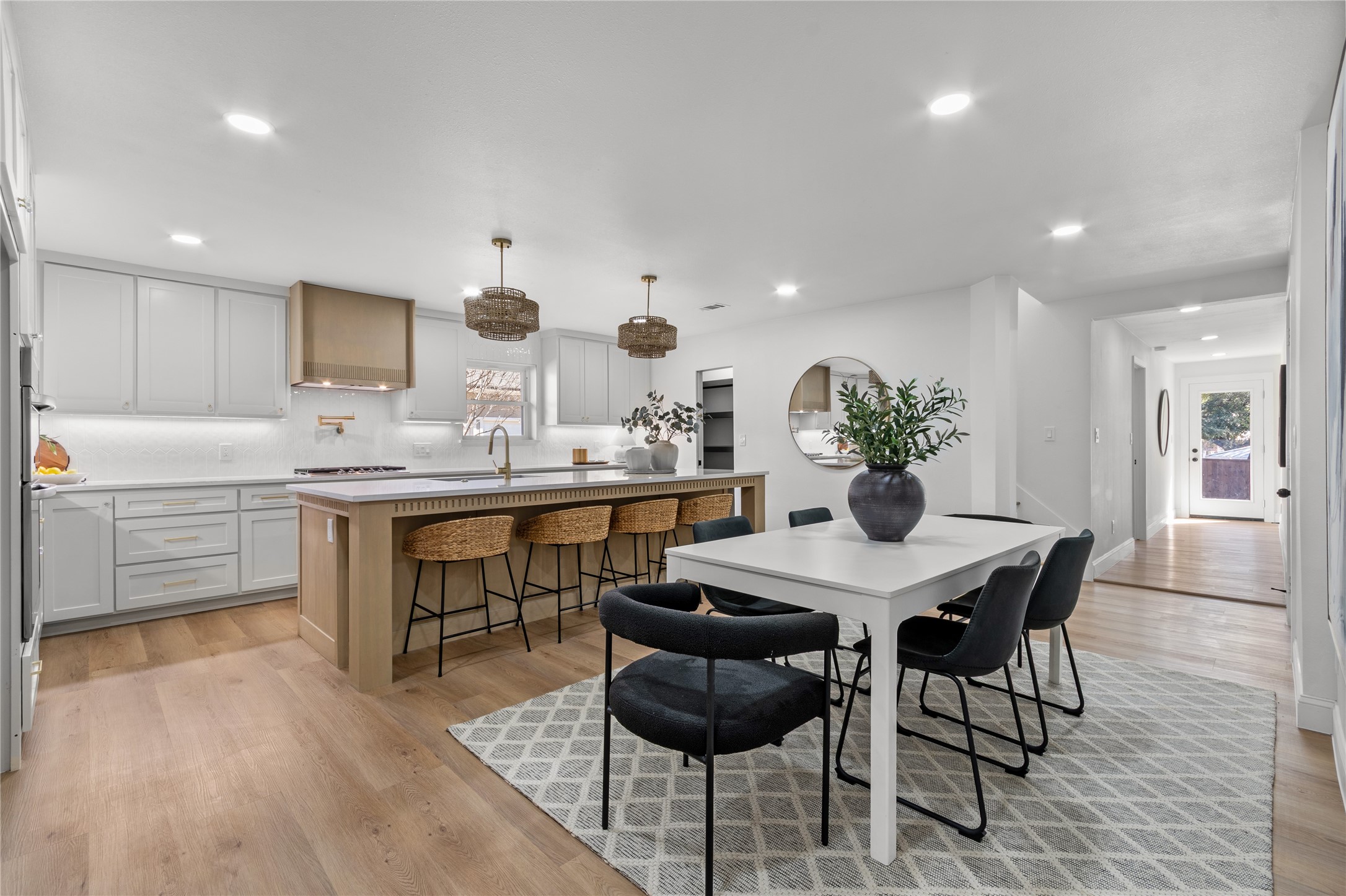 9016 Westbriar Drive